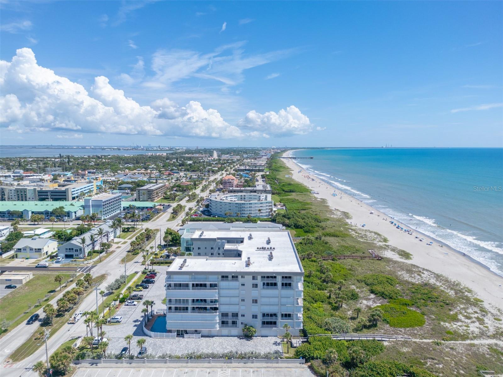 Listing photo id 52 for 3740 Ocean Beach Boulevard 805