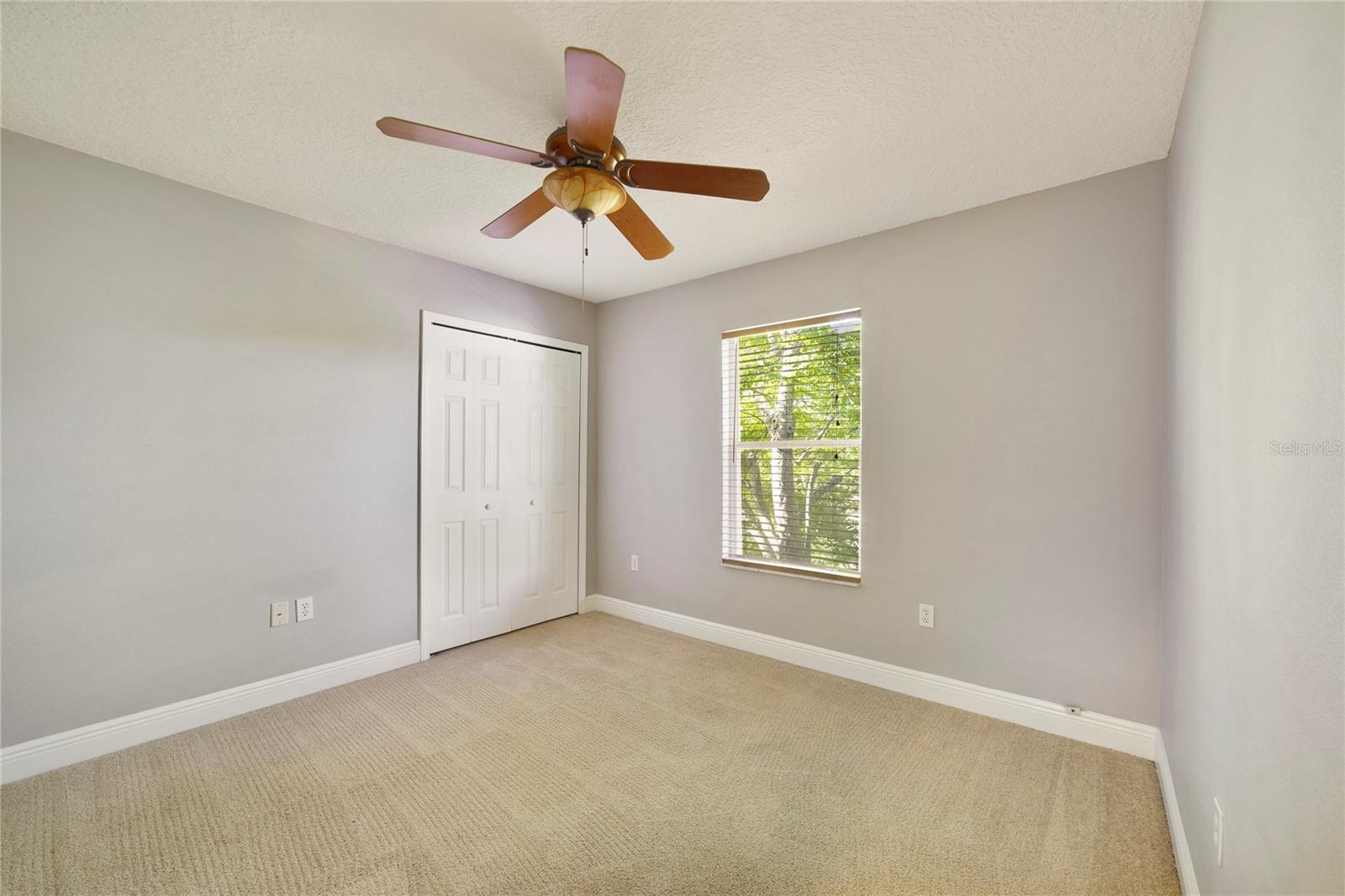 Image 17 of 25 For 168 Imperial Oak Court