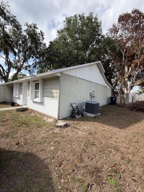 Image 4 of 36 For 9943 Burl Way