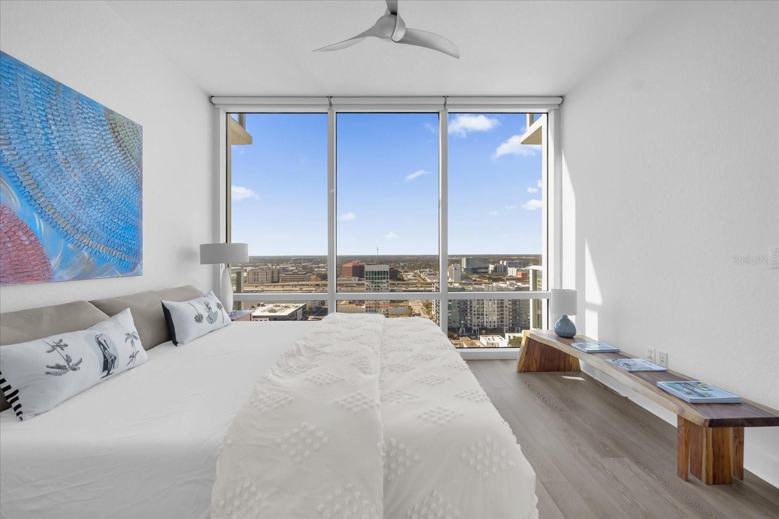 Image 11 of 30 For 150 Robinson Street 23b-7