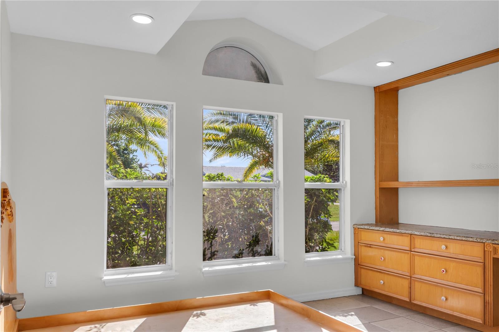 Image 14 of 43 For 2050 Libra Lane