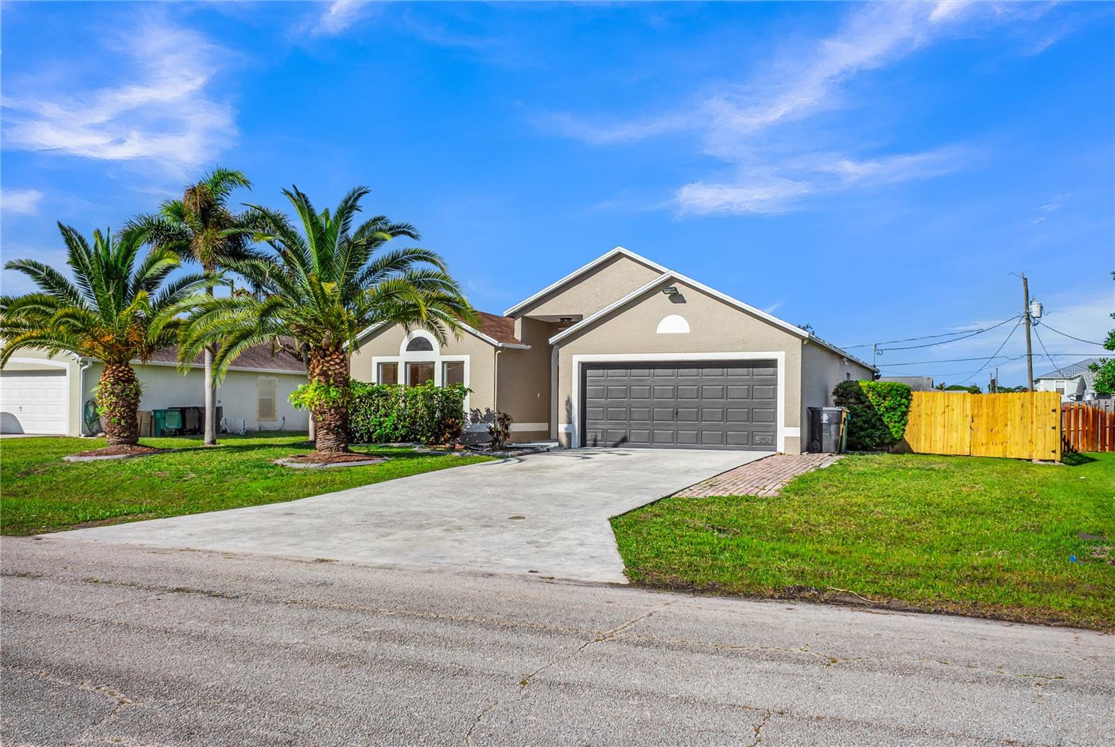 Image 2 of 43 For 2050 Libra Lane