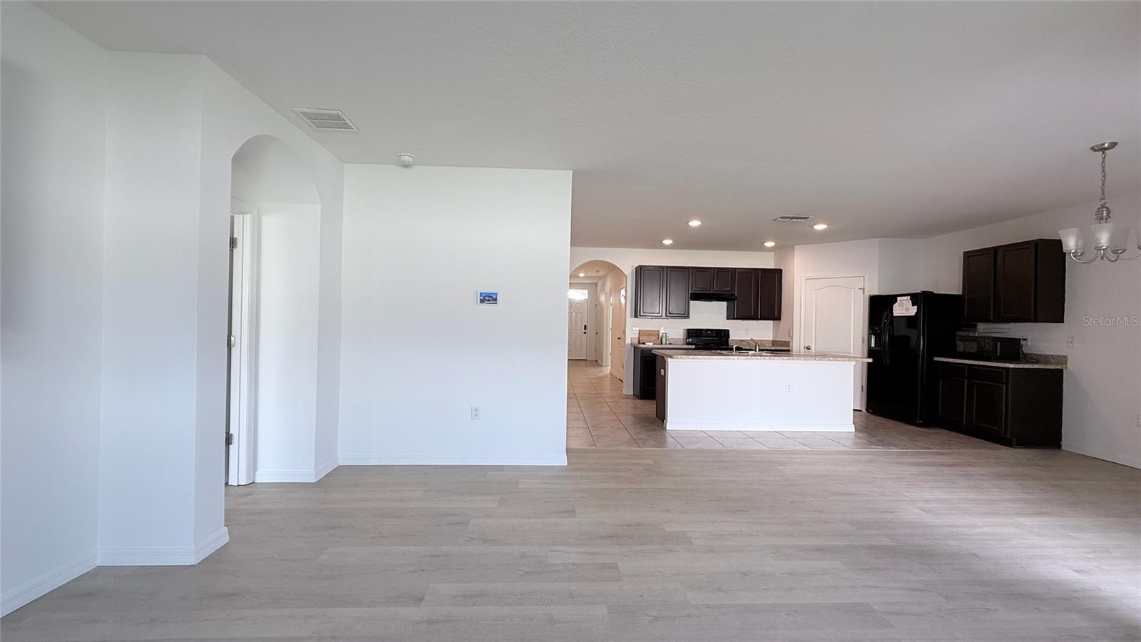 Image 4 of 13 For 272 Willow Bend Drive