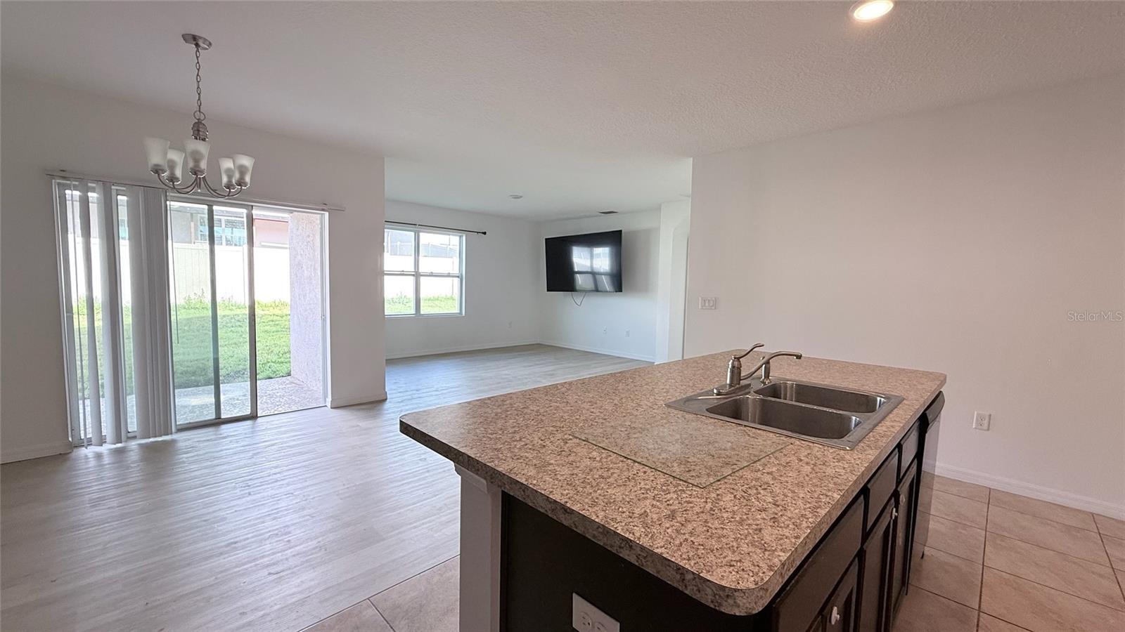 Image 7 of 13 For 272 Willow Bend Drive