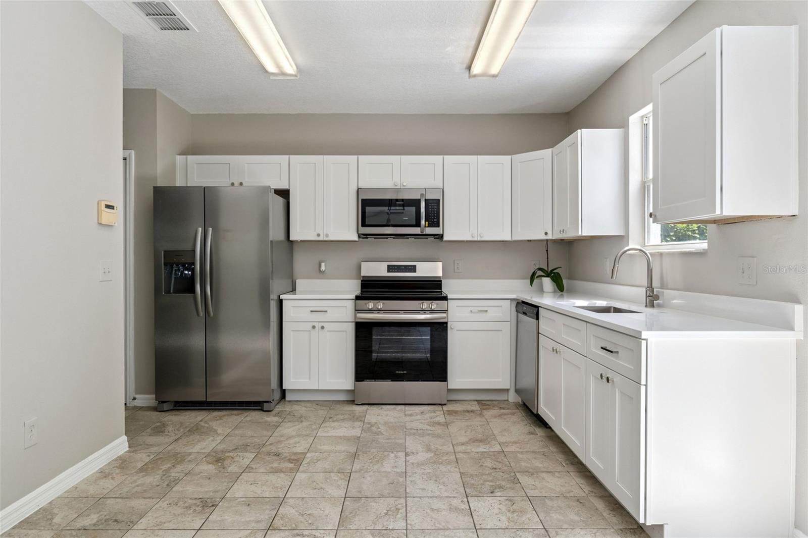 Image 15 of 80 For 14814 Huntley Drive