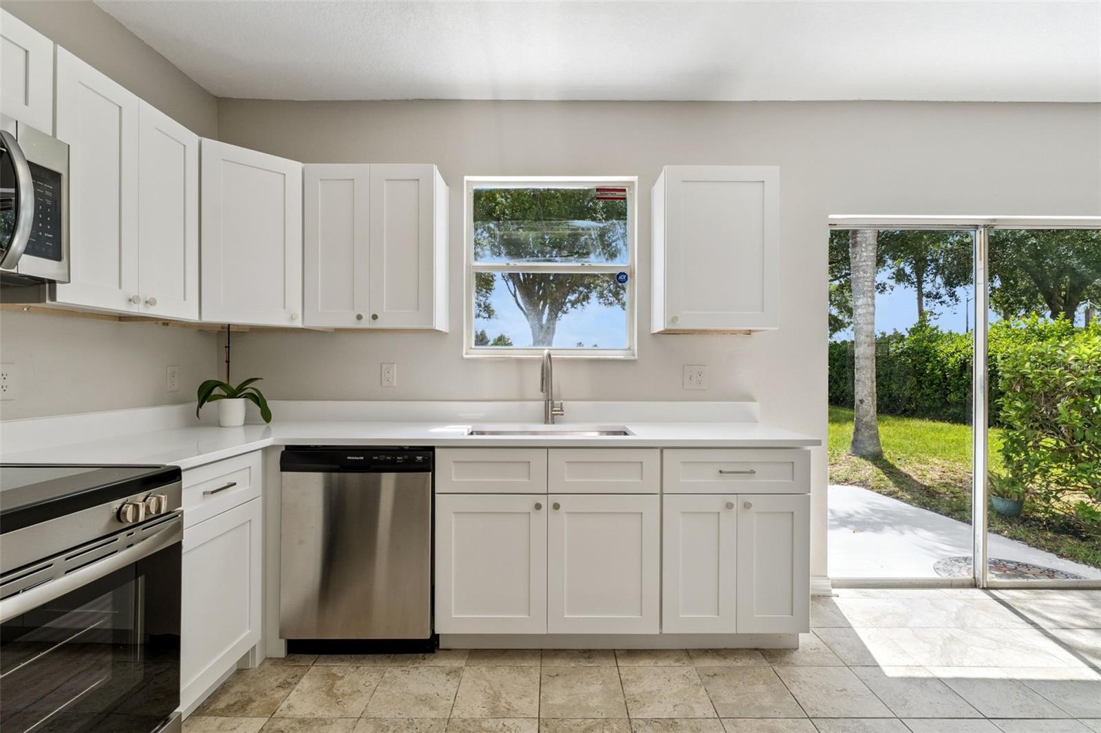 Image 16 of 80 For 14814 Huntley Drive