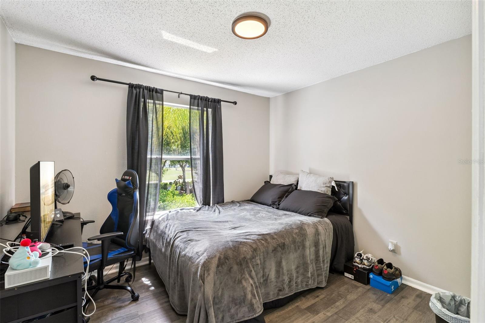 Image 23 of 80 For 14814 Huntley Drive