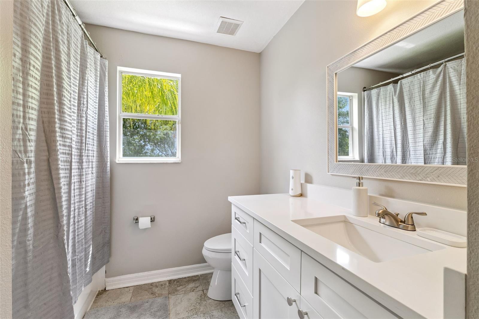 Image 25 of 80 For 14814 Huntley Drive