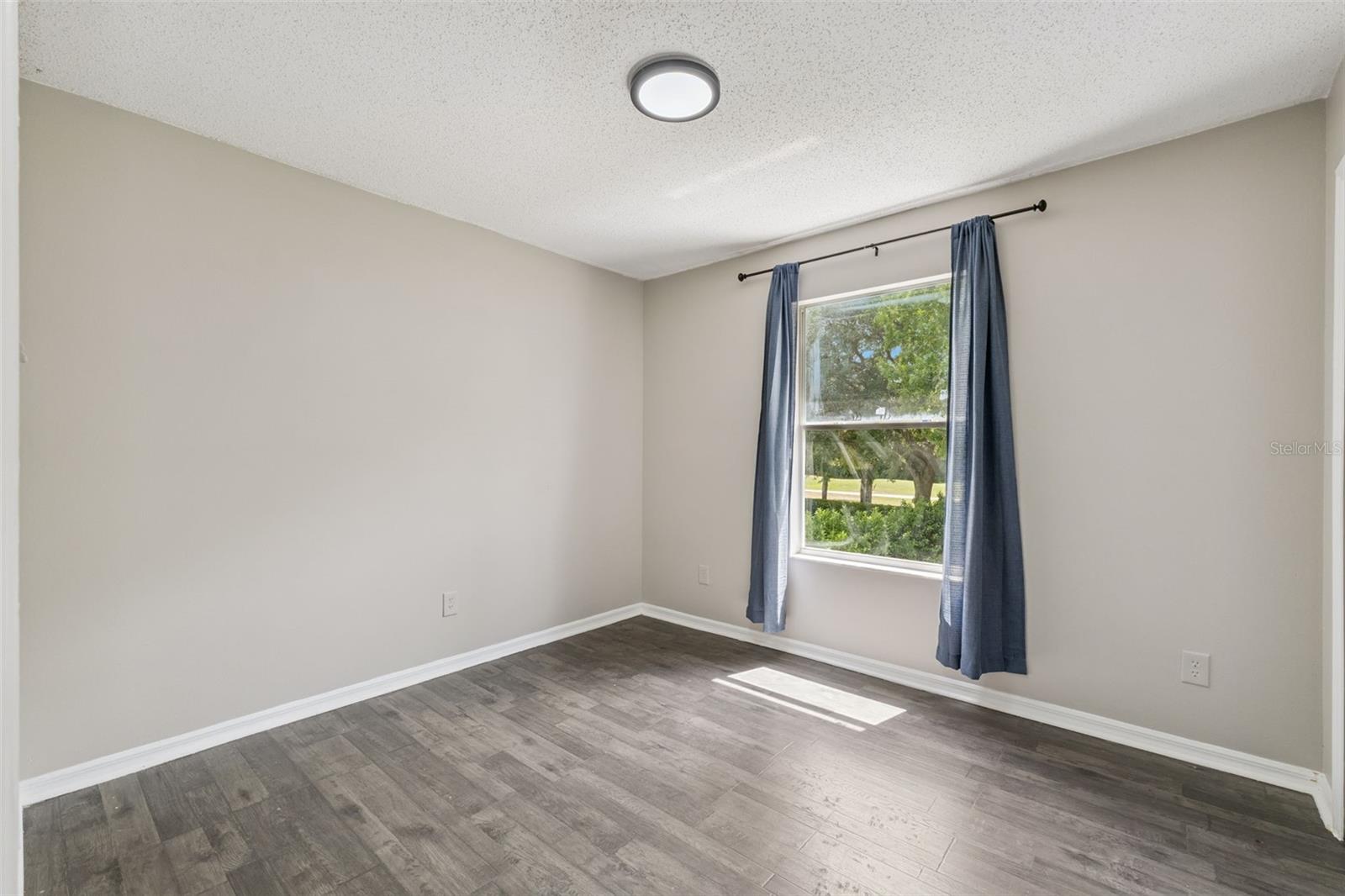 Image 26 of 80 For 14814 Huntley Drive