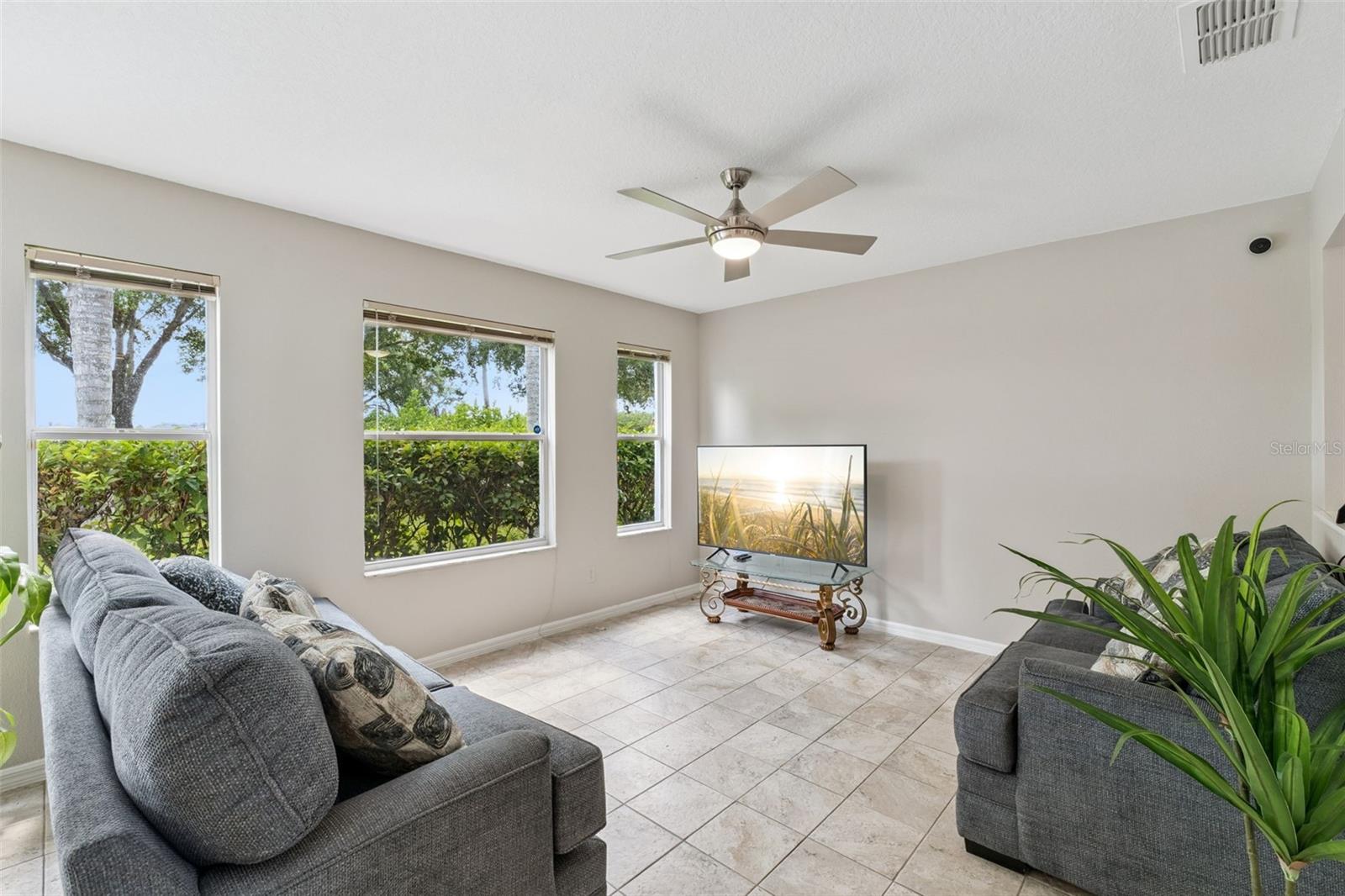 Image 8 of 80 For 14814 Huntley Drive