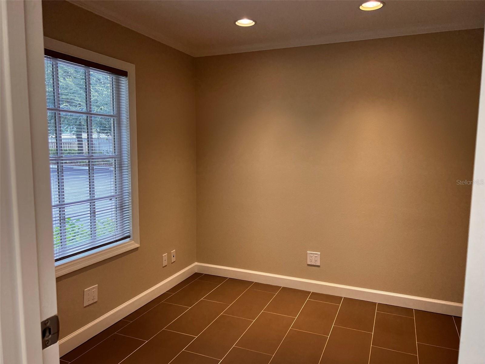 Image 2 of 23 For 2035 Glenwood Drive