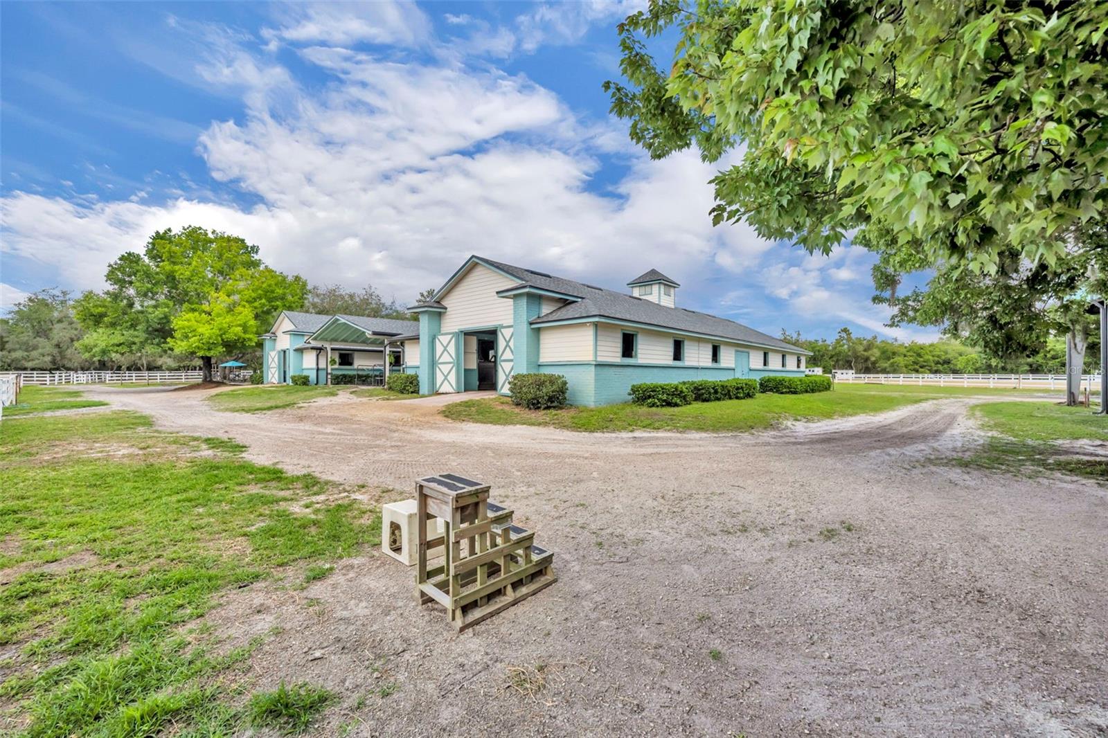 Image 17 of 43 For 3287 County Road 426
