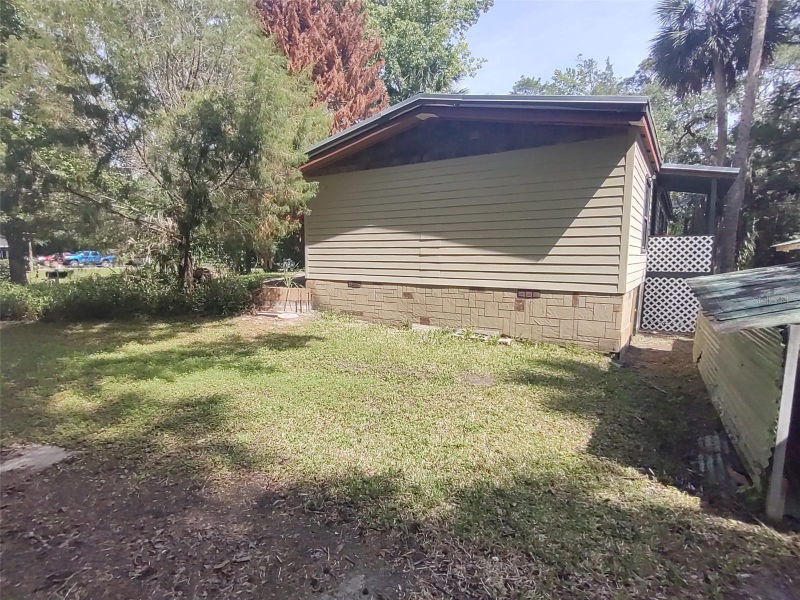 Image 8 of 60 For 56508 Blue Creek Road
