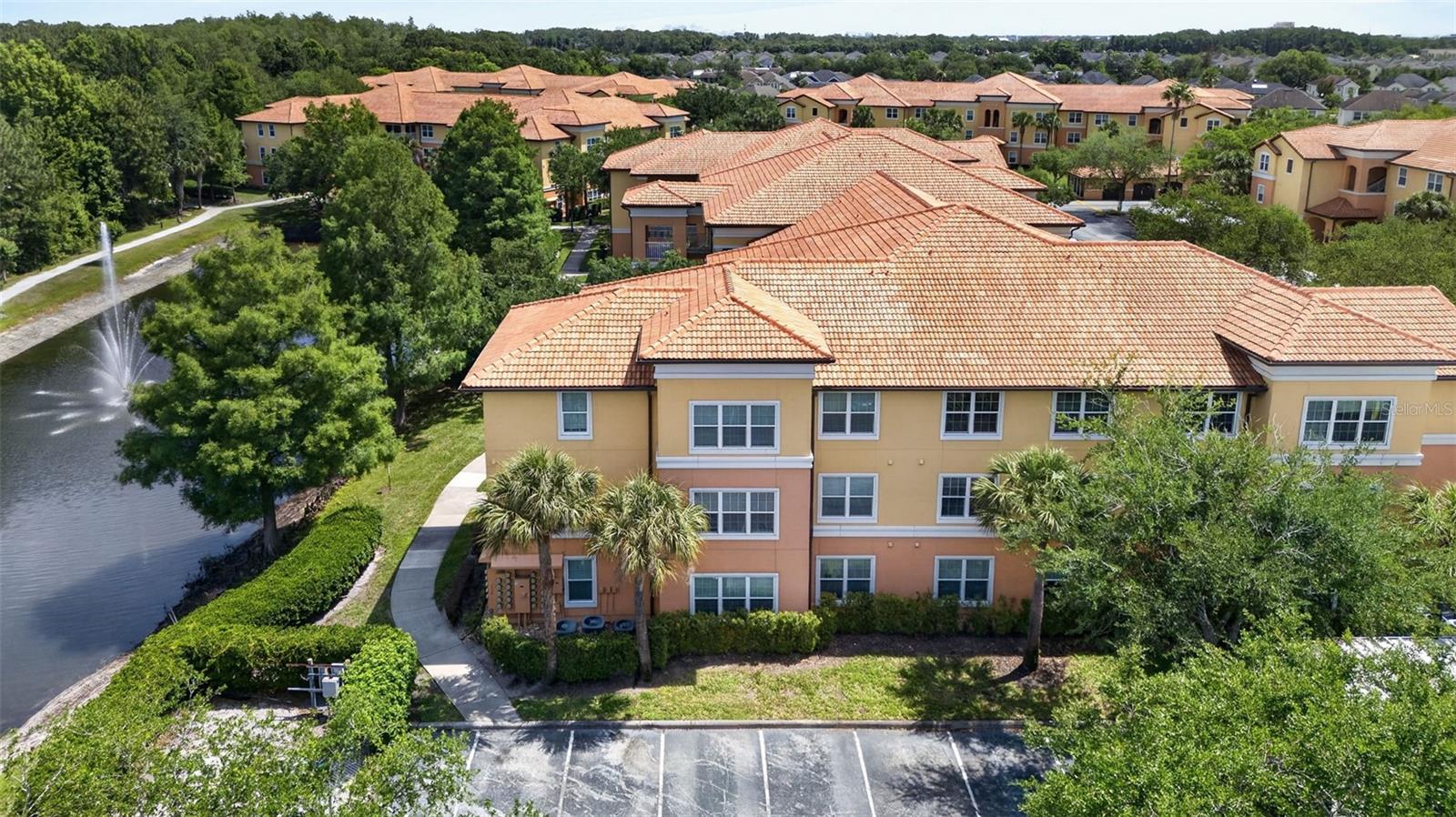 Image 33 of 42 For 5467 Vineland Road 6308