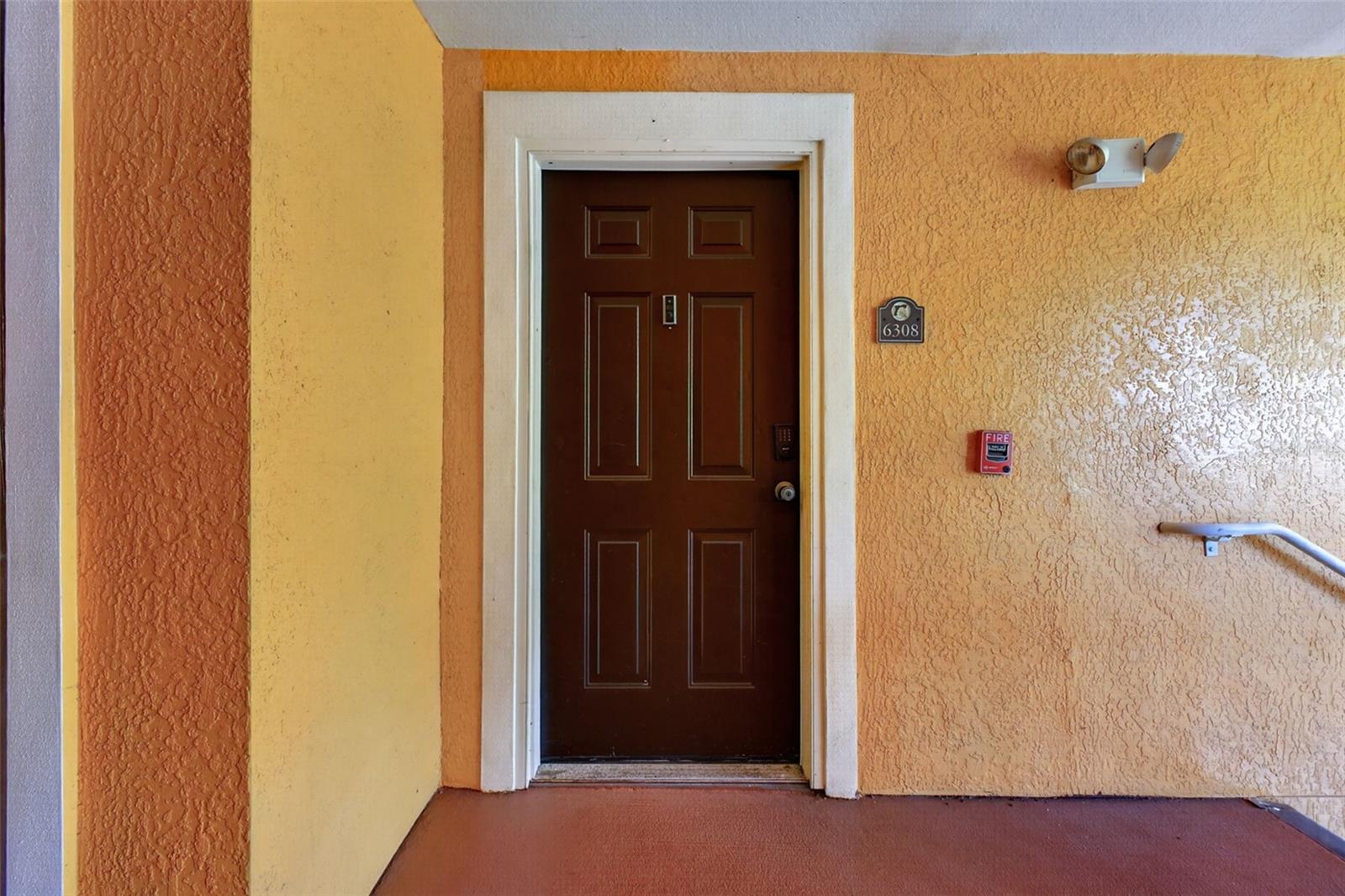 Image 2 of 36 For 5467 Vineland Road 6308