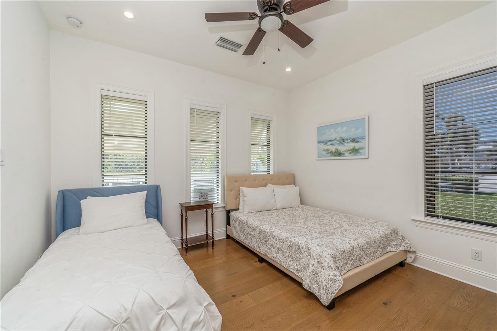 Image 4 of 36 For 132 Ocean Estates Drive