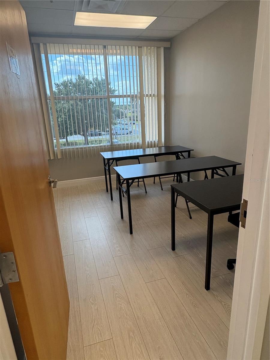 Image 11 of 20 For 12701 John Young Parkway 212
