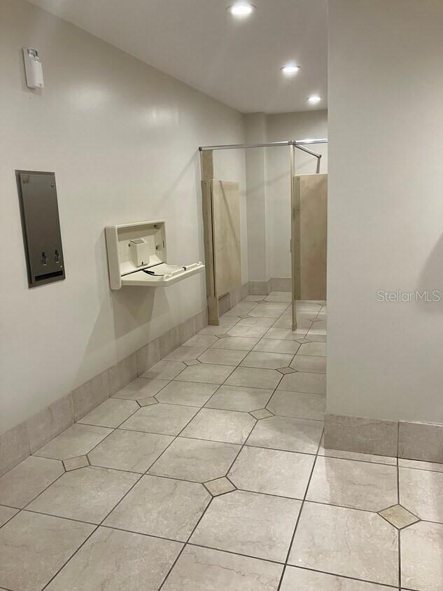 Image 20 of 20 For 12701 John Young Parkway 212