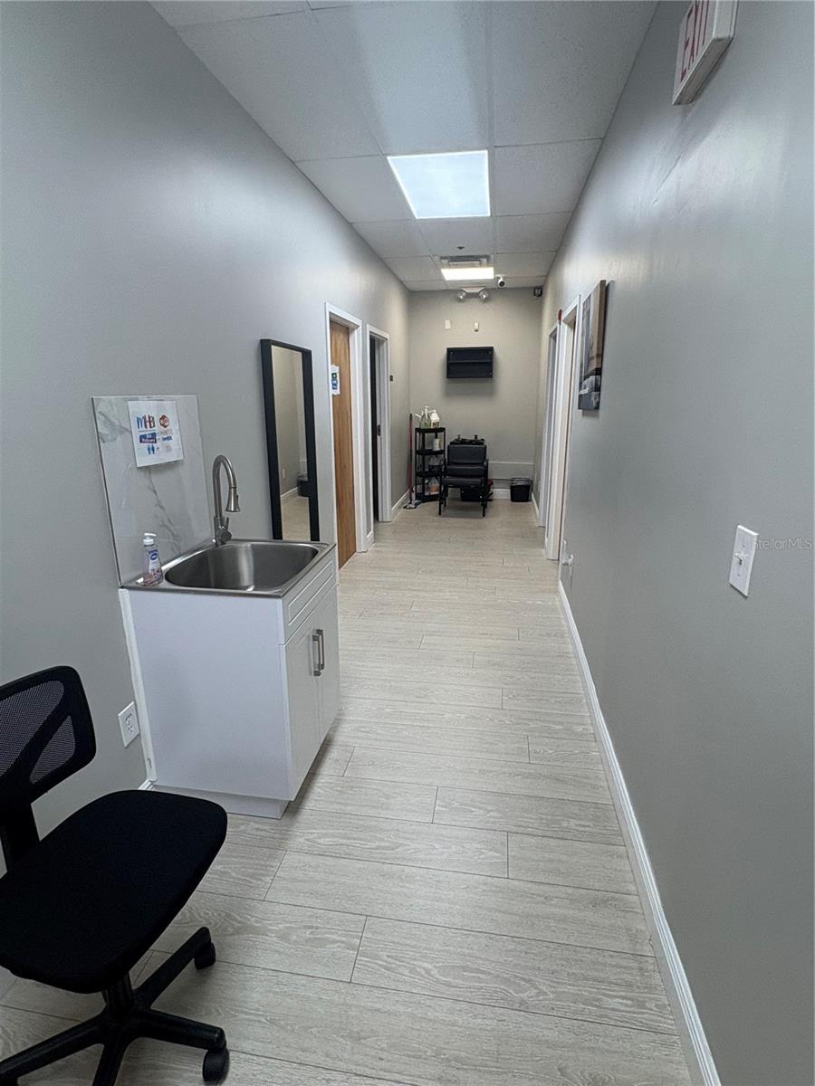 Image 8 of 20 For 12701 John Young Parkway 212