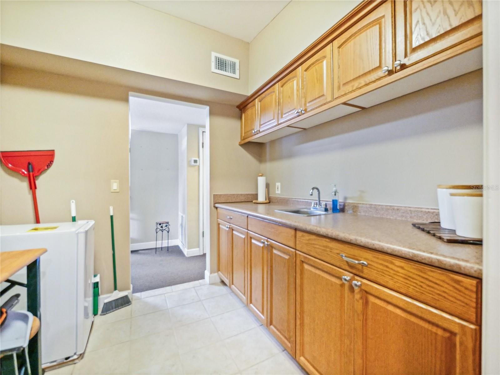 Image 16 of 27 For 4947 Palm Avenue