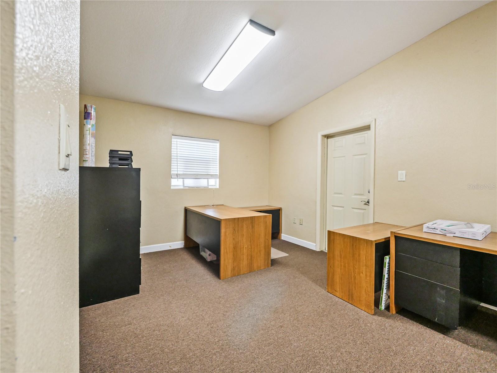 Image 20 of 27 For 4947 Palm Avenue