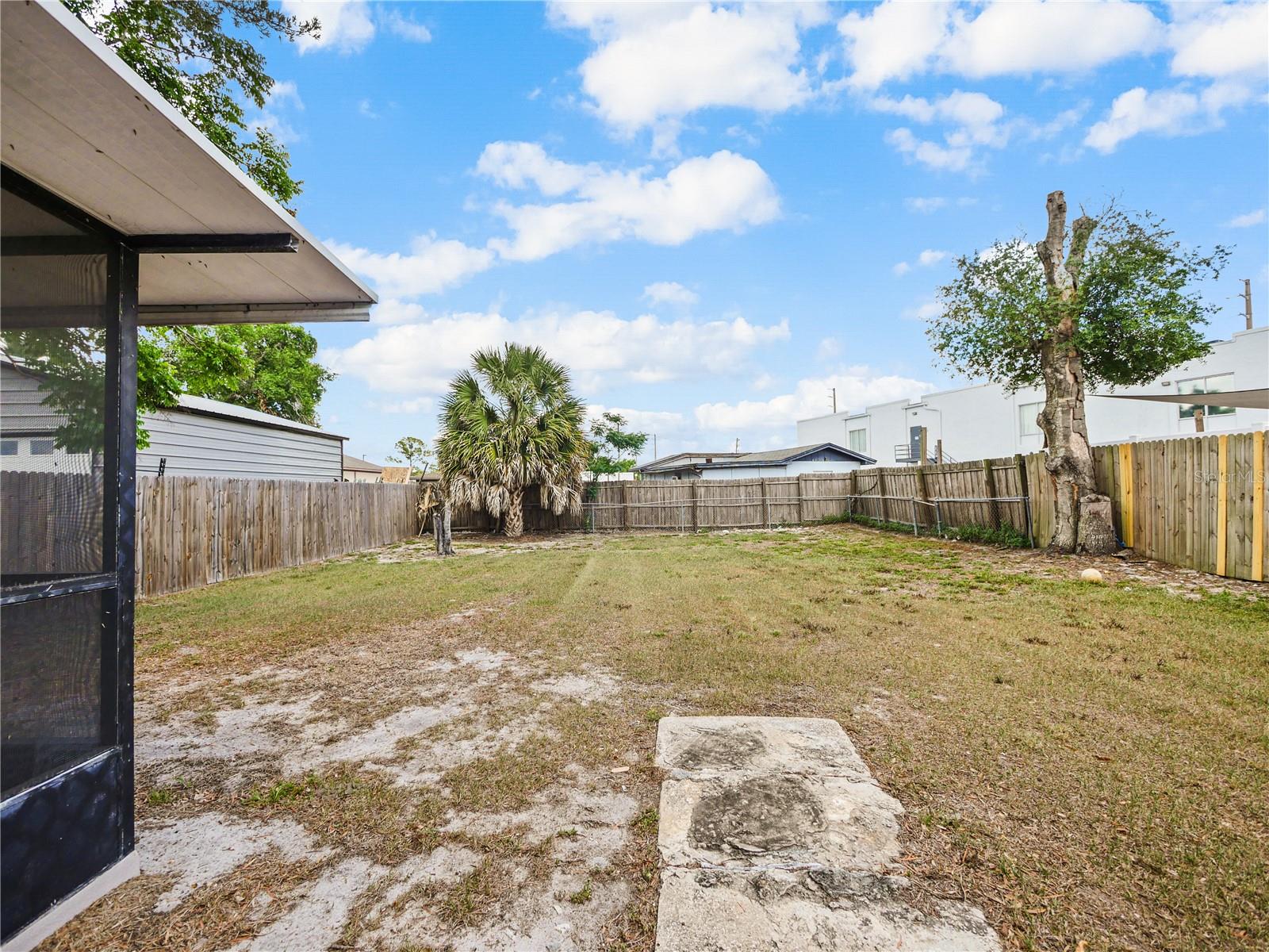 Image 27 of 27 For 4947 Palm Avenue