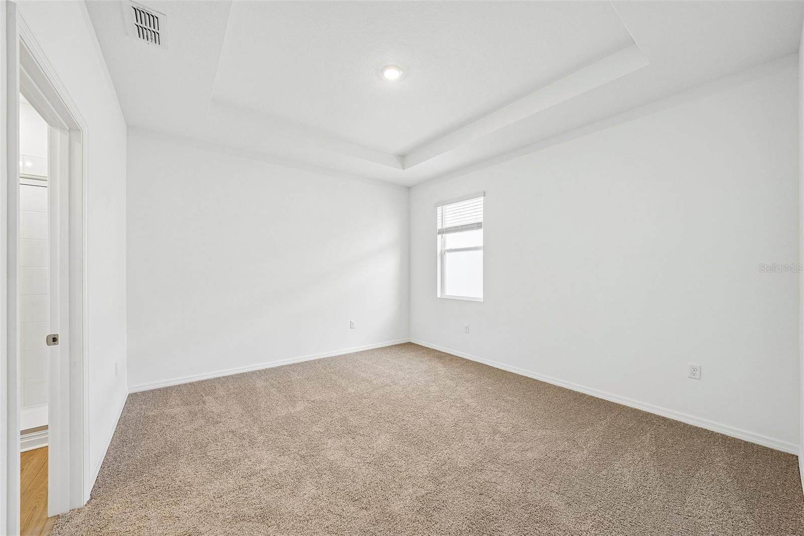 Image 31 of 53 For 4668 Barberry Avenue