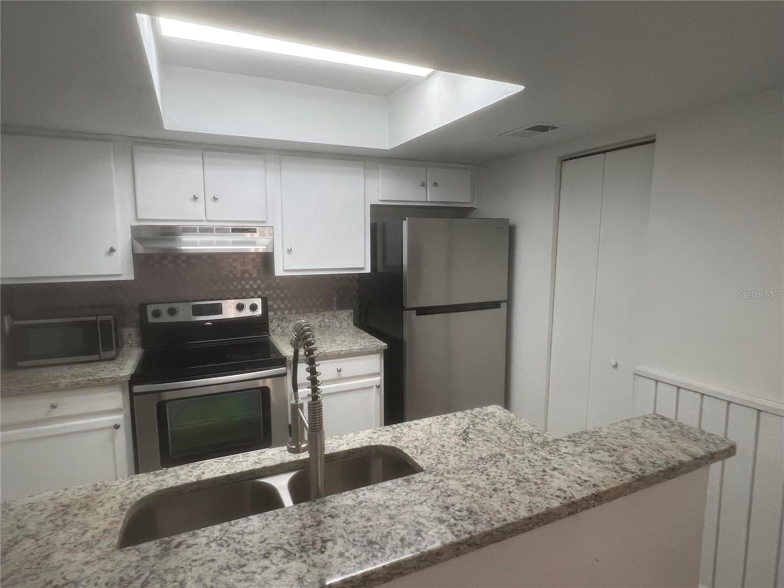 Image 2 of 25 For 4303 70th Terrace