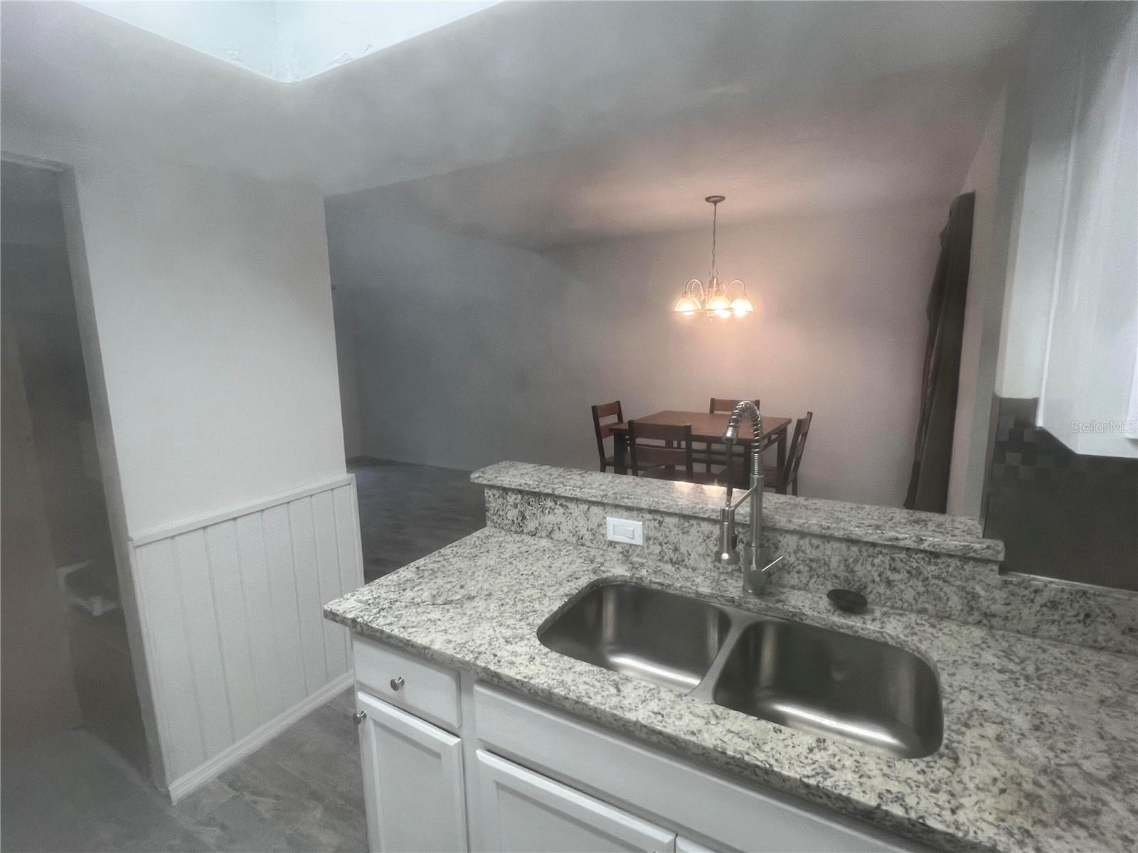 Image 4 of 25 For 4303 70th Terrace