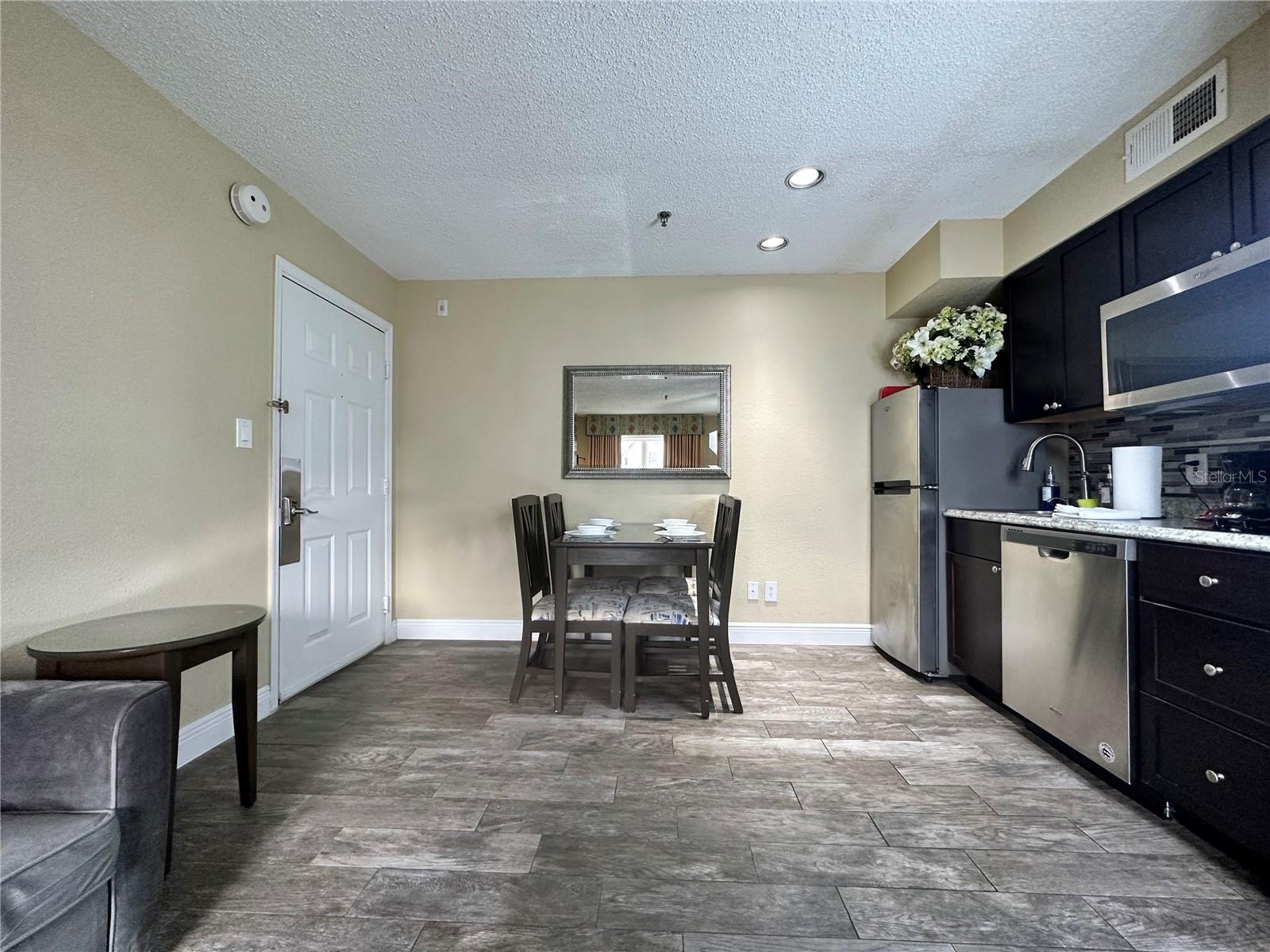 Image 10 of 12 For 3100 Parkway Boulevard 110