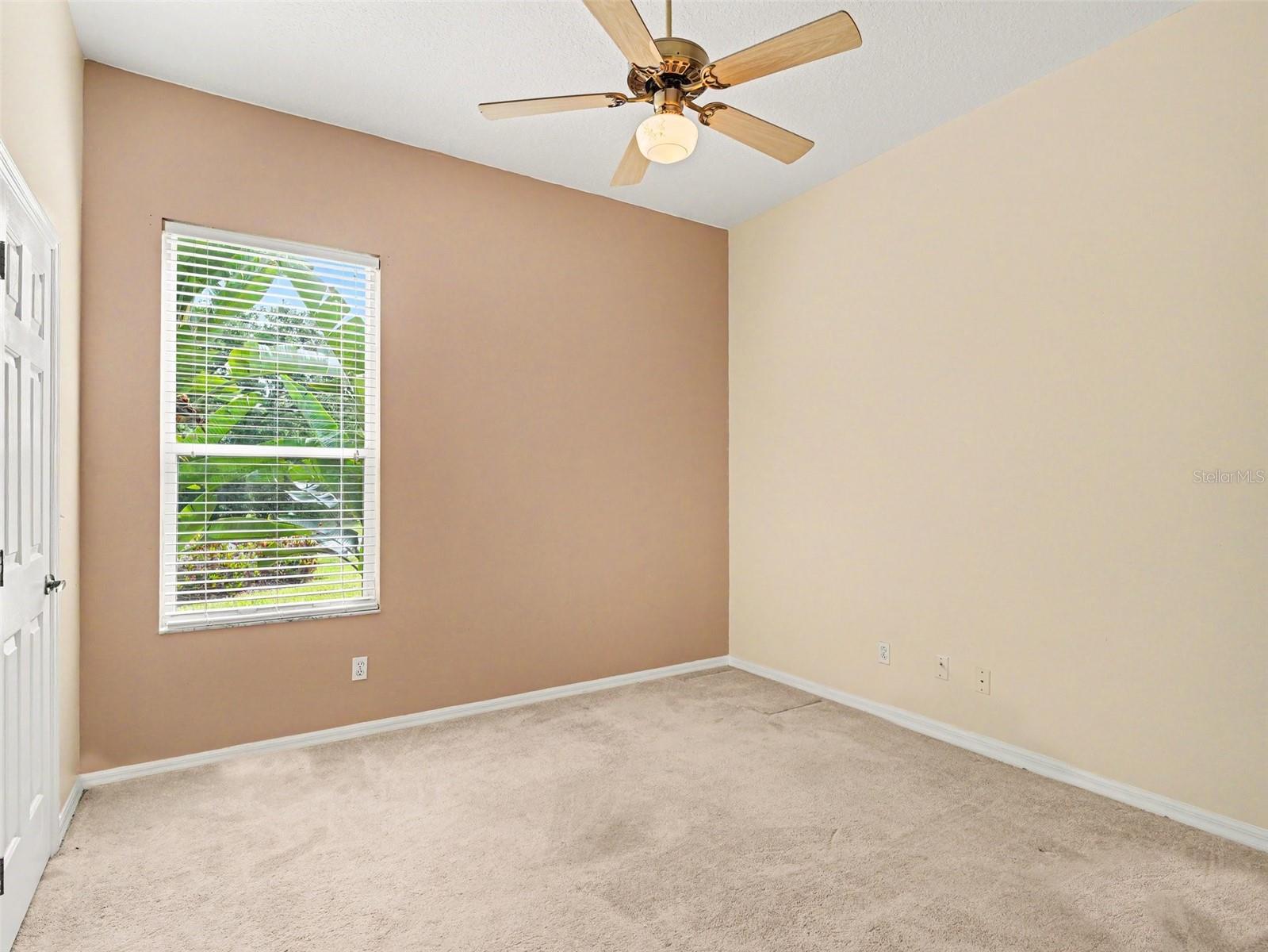 Image 10 of 17 For 4940 Thames Lane