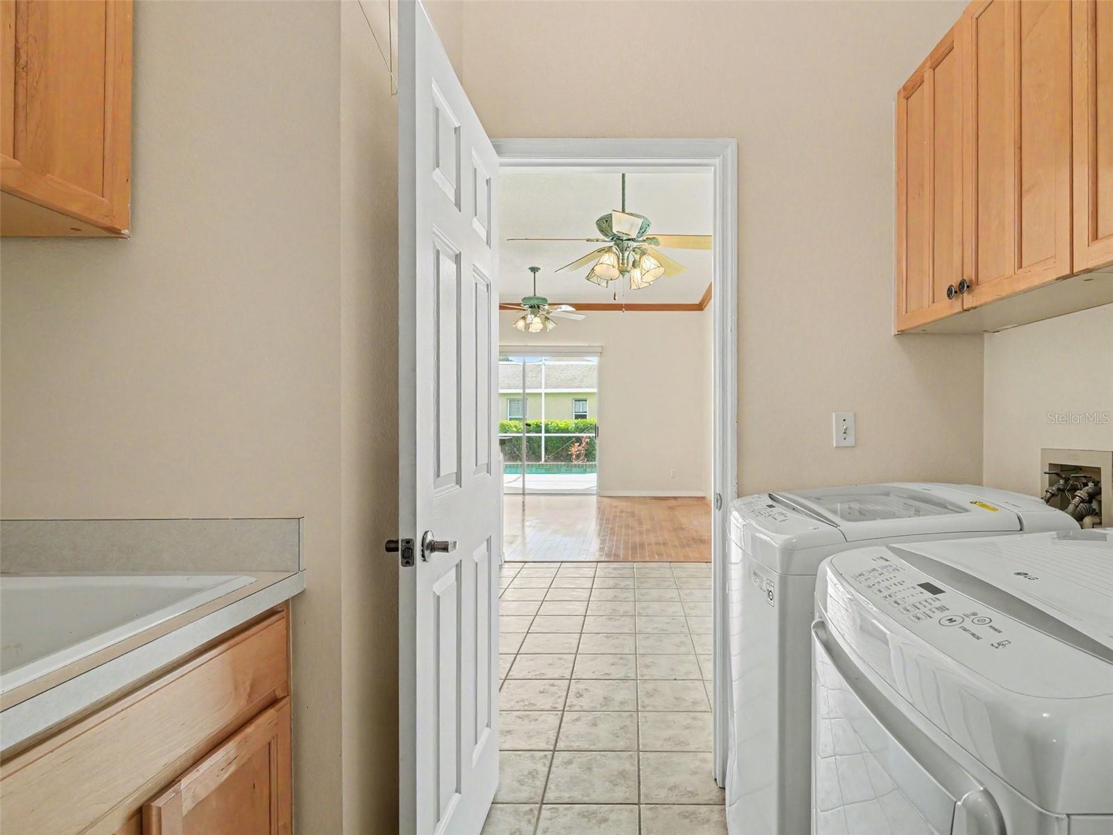 Image 14 of 17 For 4940 Thames Lane