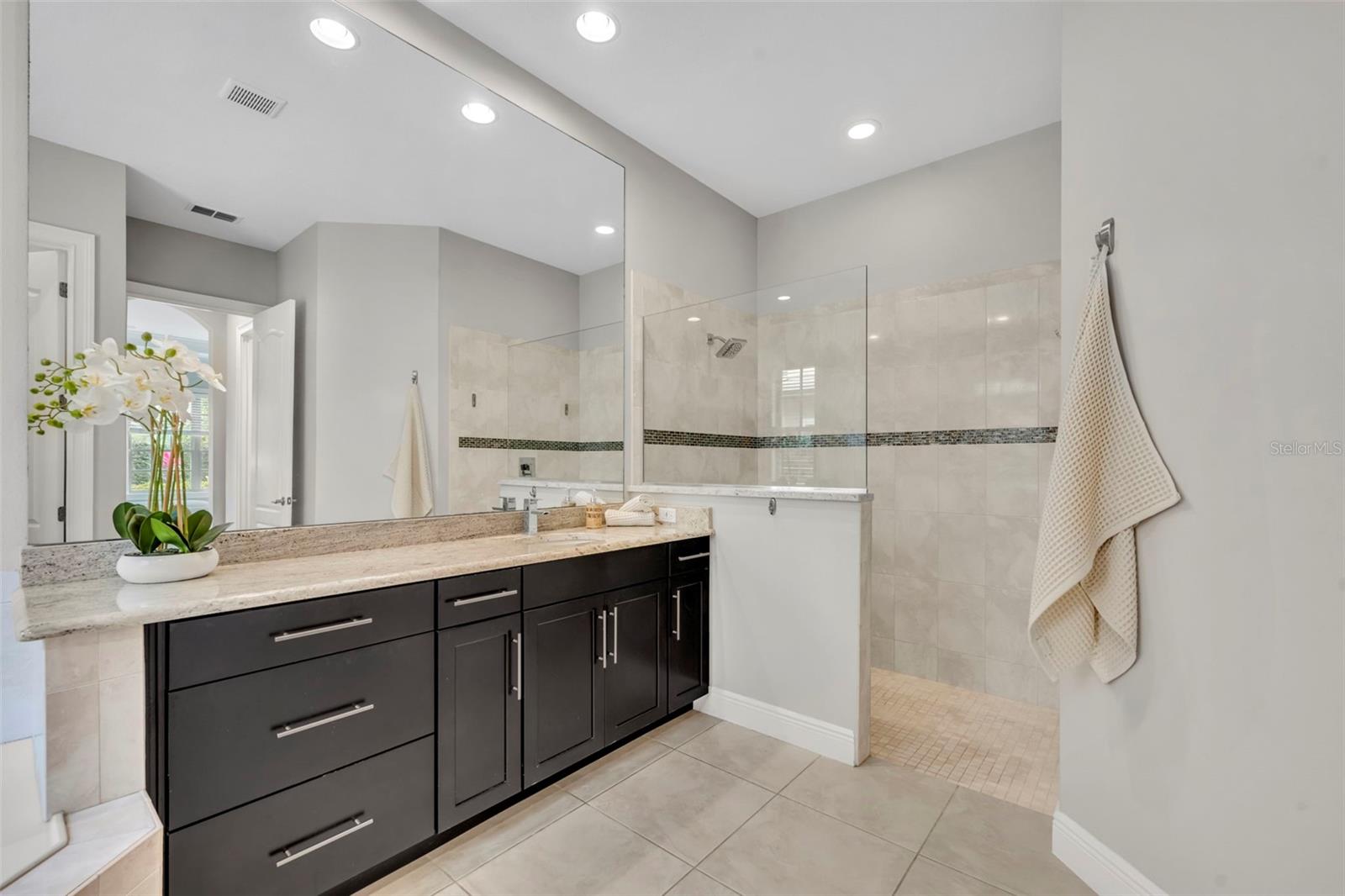 Image 22 of 55 For 1813 Harland Park Drive