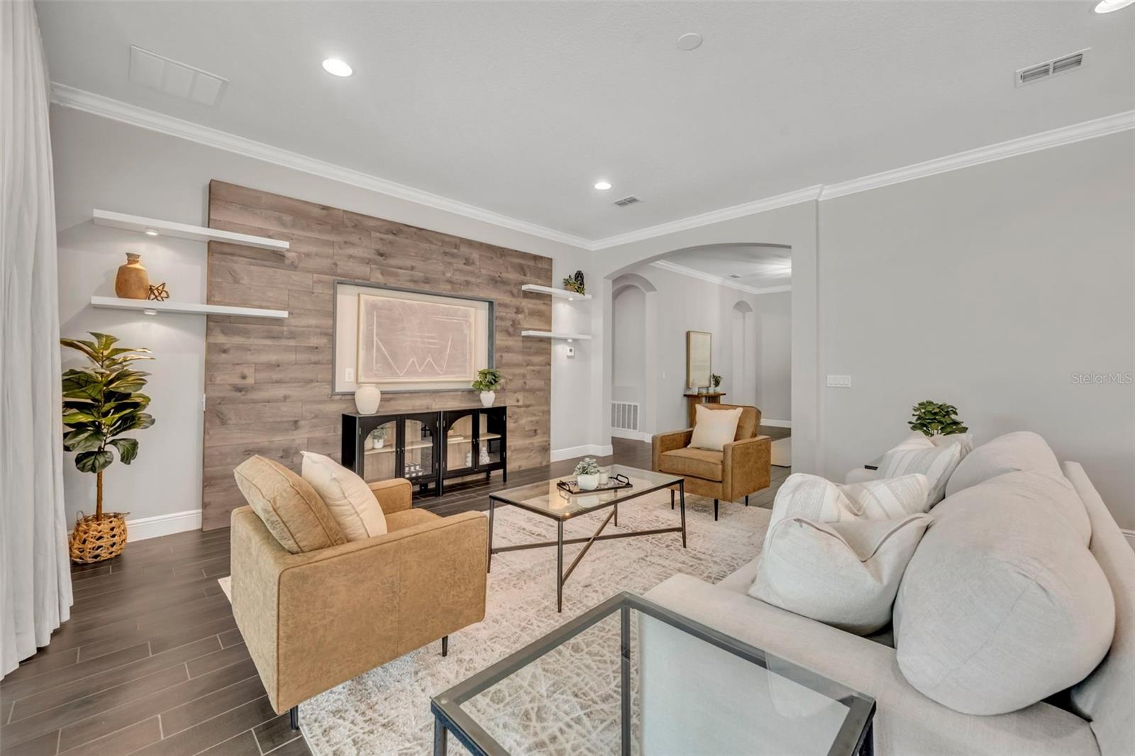 Image 7 of 55 For 1813 Harland Park Drive