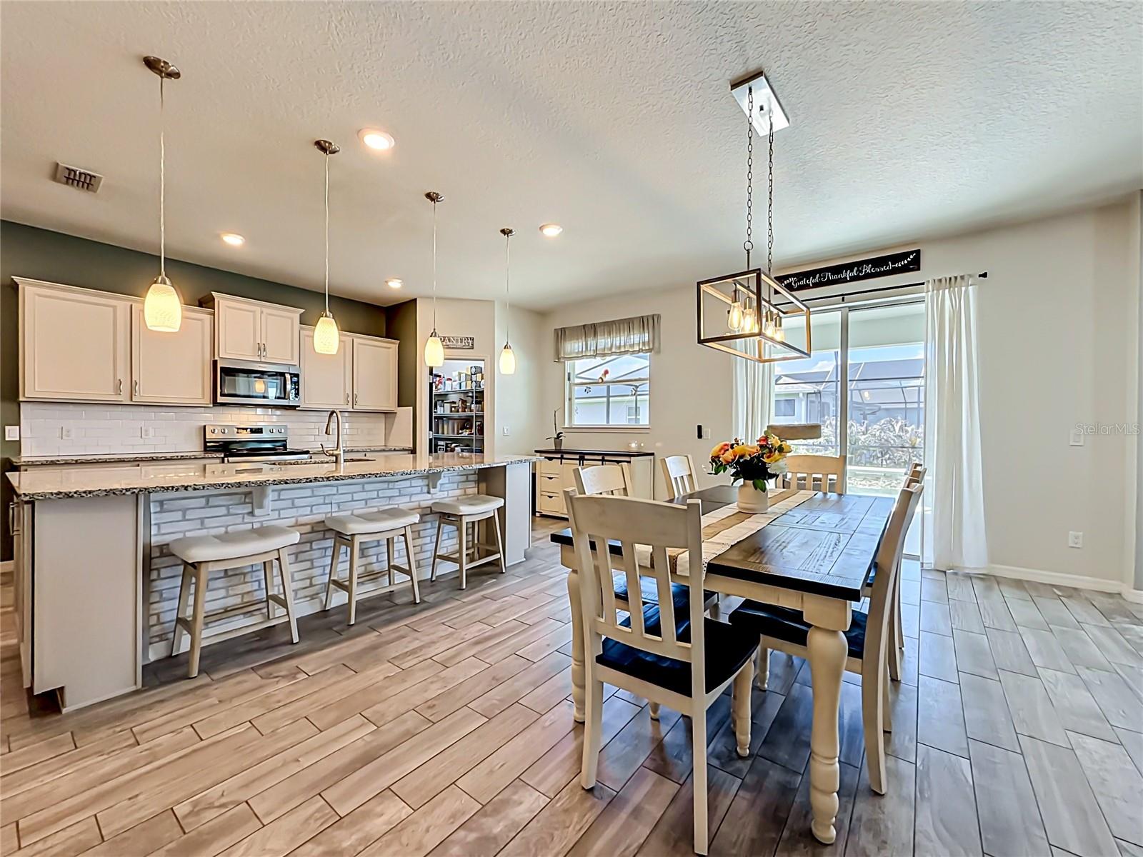 Image 12 of 81 For 2323 Nuthatch Street