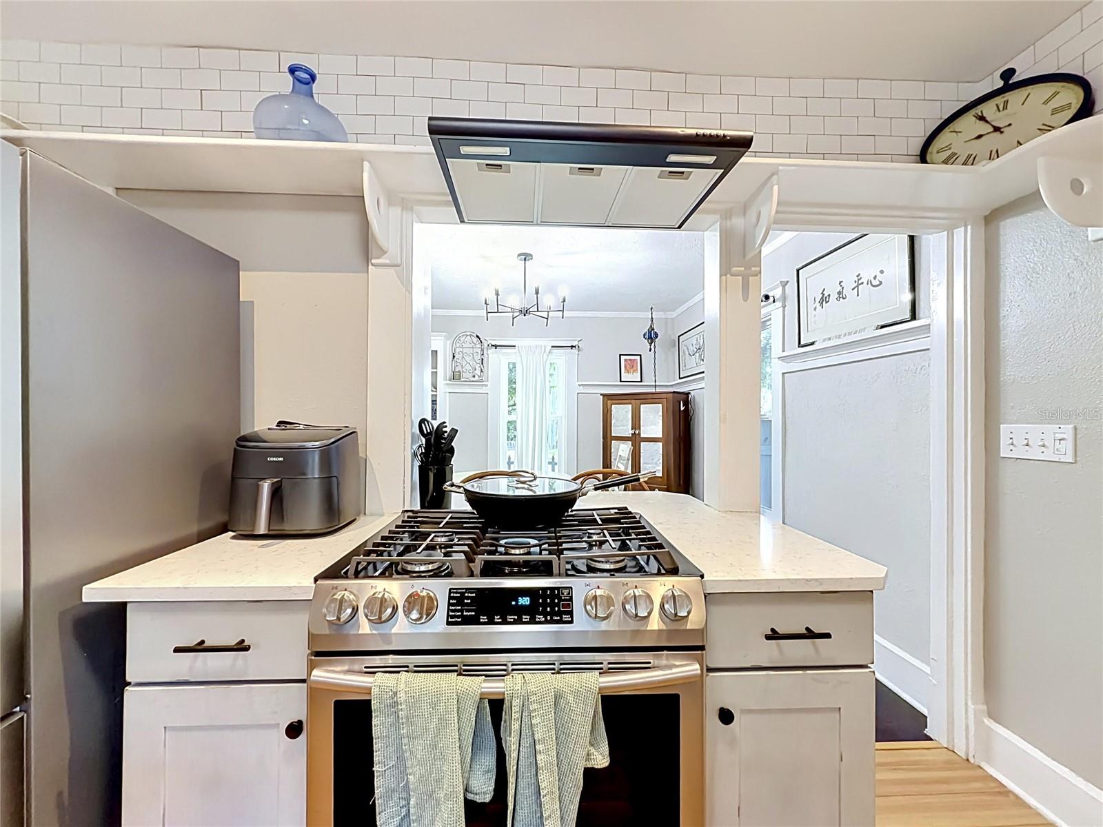 Image 17 of 40 For 701 14th Street N