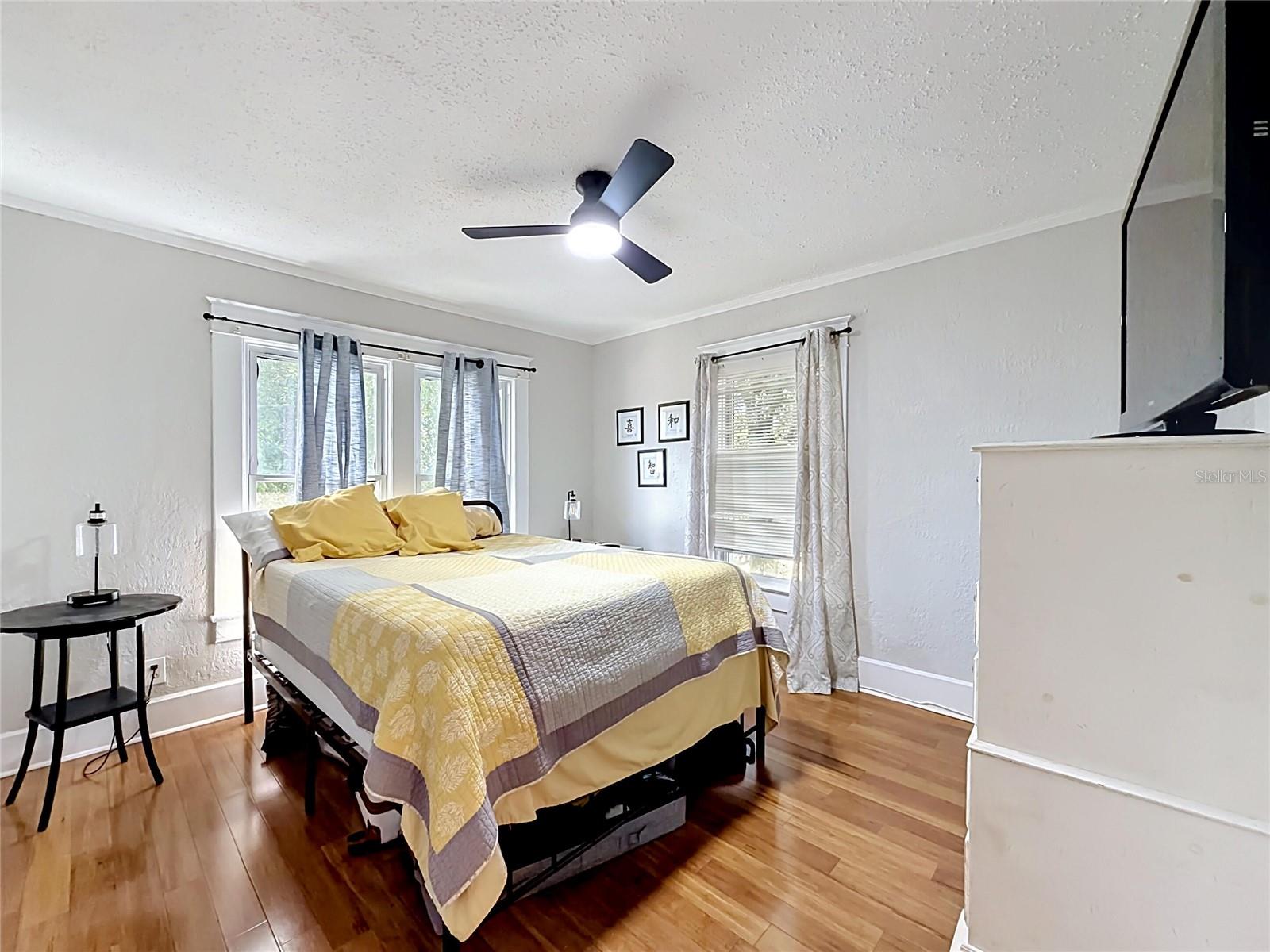 Image 21 of 40 For 701 14th Street N