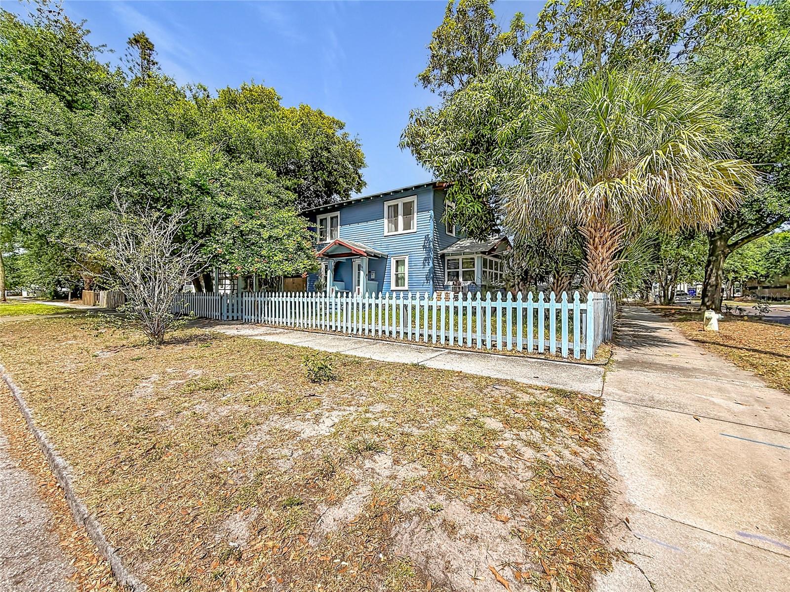 Image 3 of 40 For 701 14th Street N