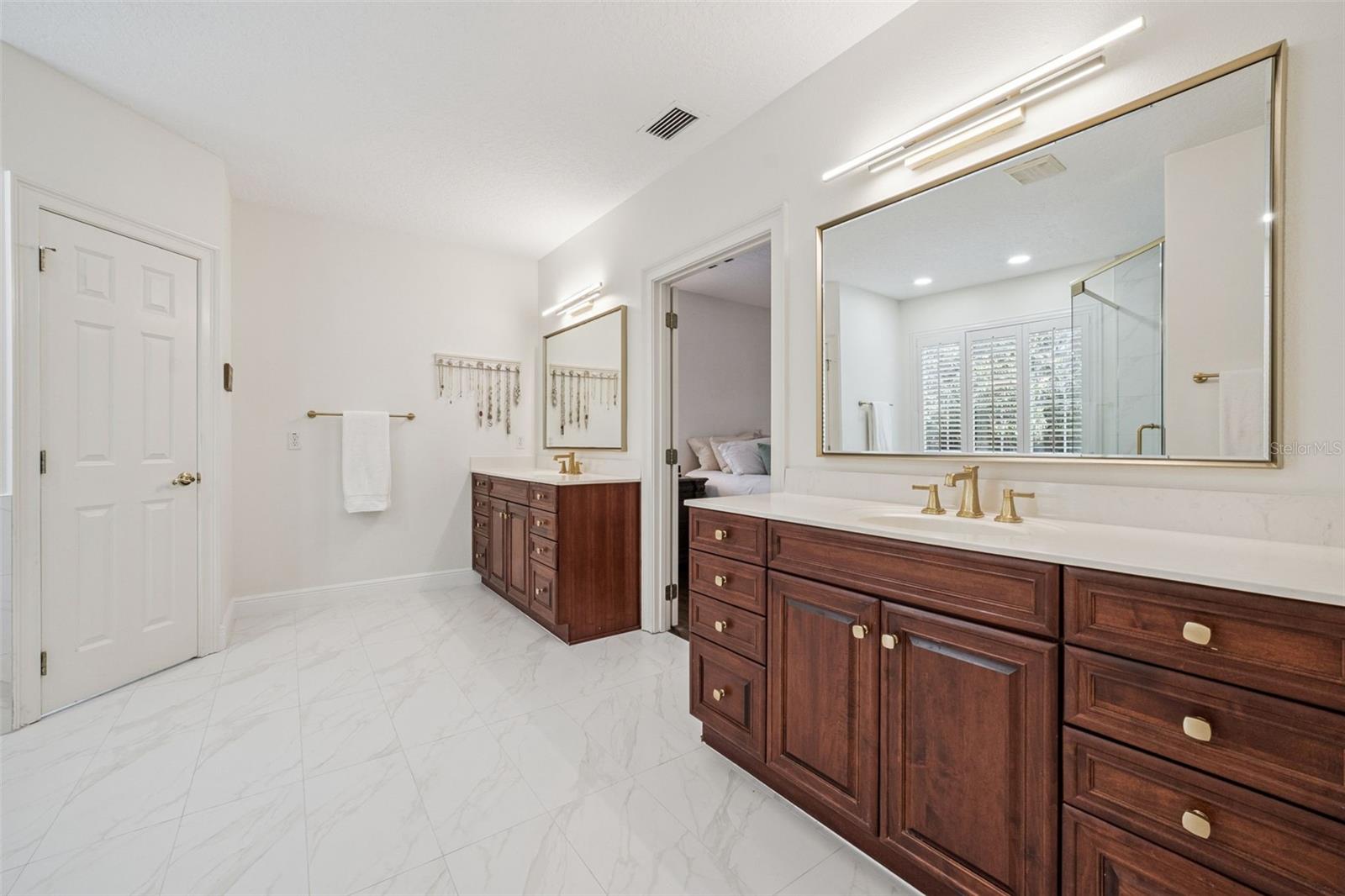 Image 30 of 78 For 450 Lakewood Drive