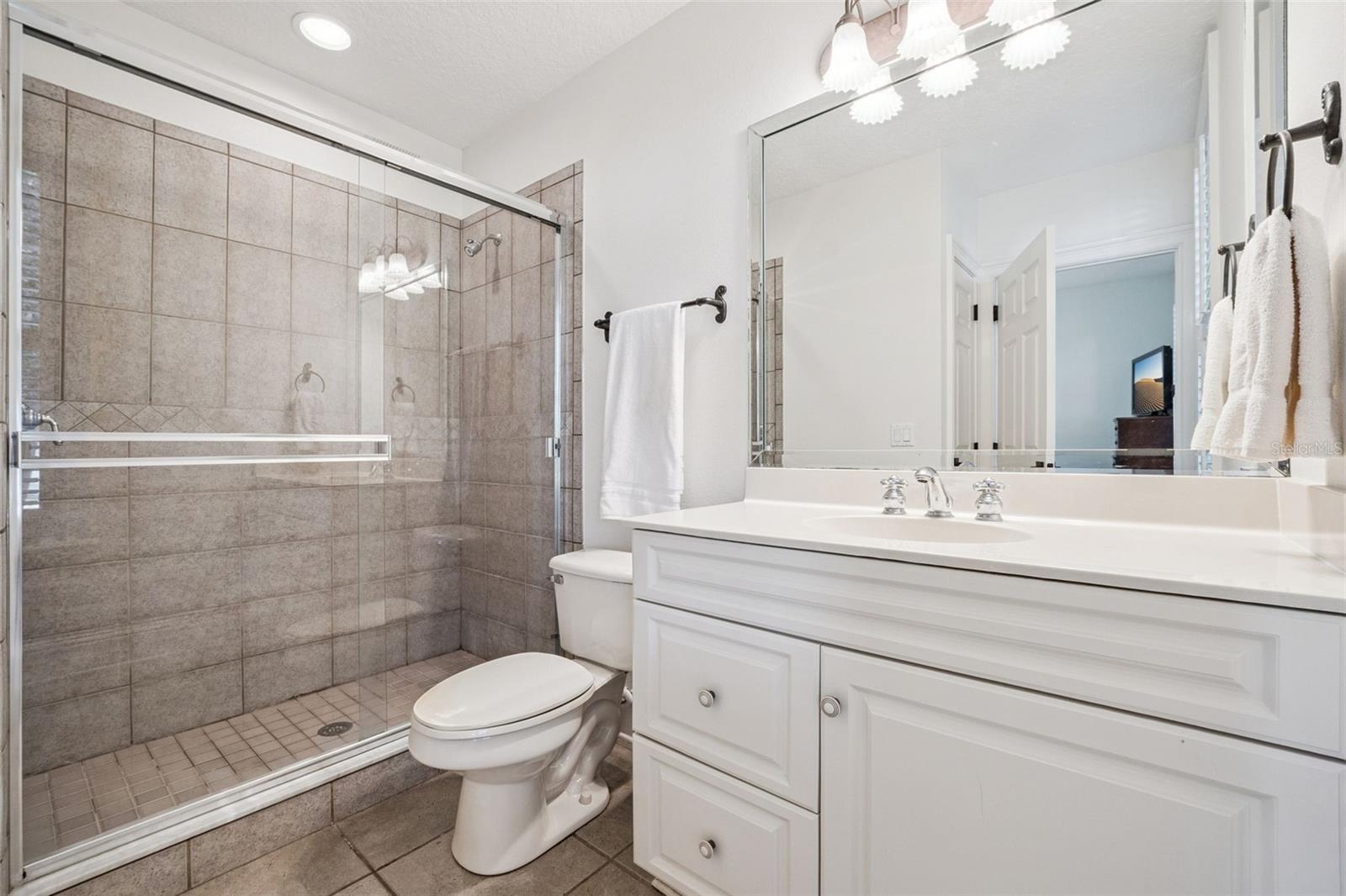 Image 33 of 78 For 450 Lakewood Drive