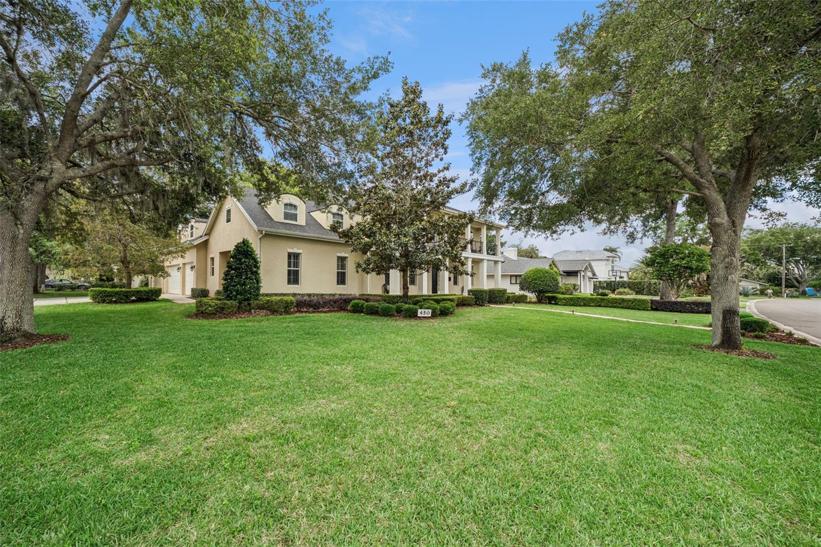 Image 4 of 78 For 450 Lakewood Drive