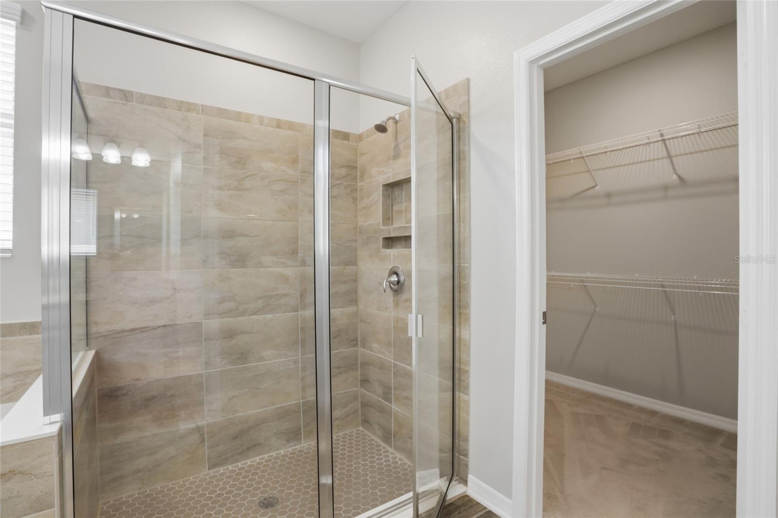 Listing photo id 22 for 2048 Prairie Sage Lane