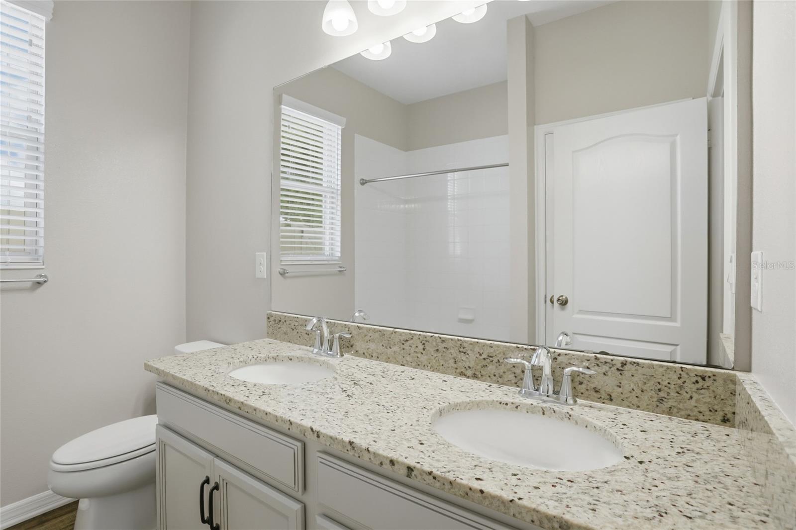 Listing photo id 26 for 2048 Prairie Sage Lane