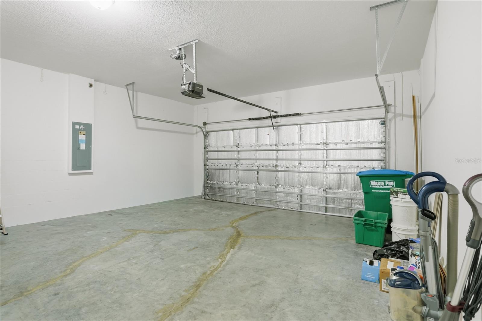 Listing photo id 38 for 2048 Prairie Sage Lane
