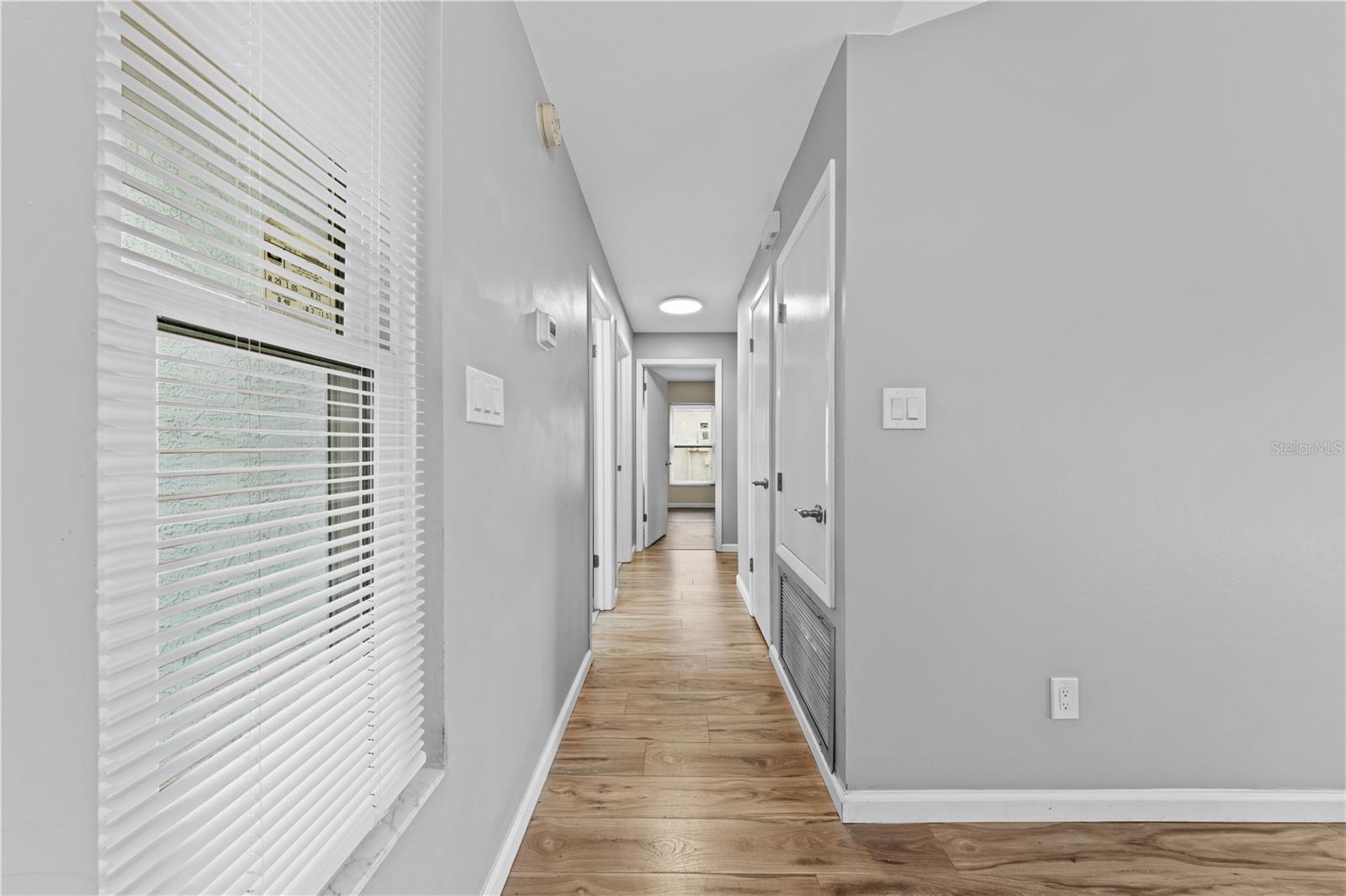 Listing photo id 20 for 1049 Neely Street