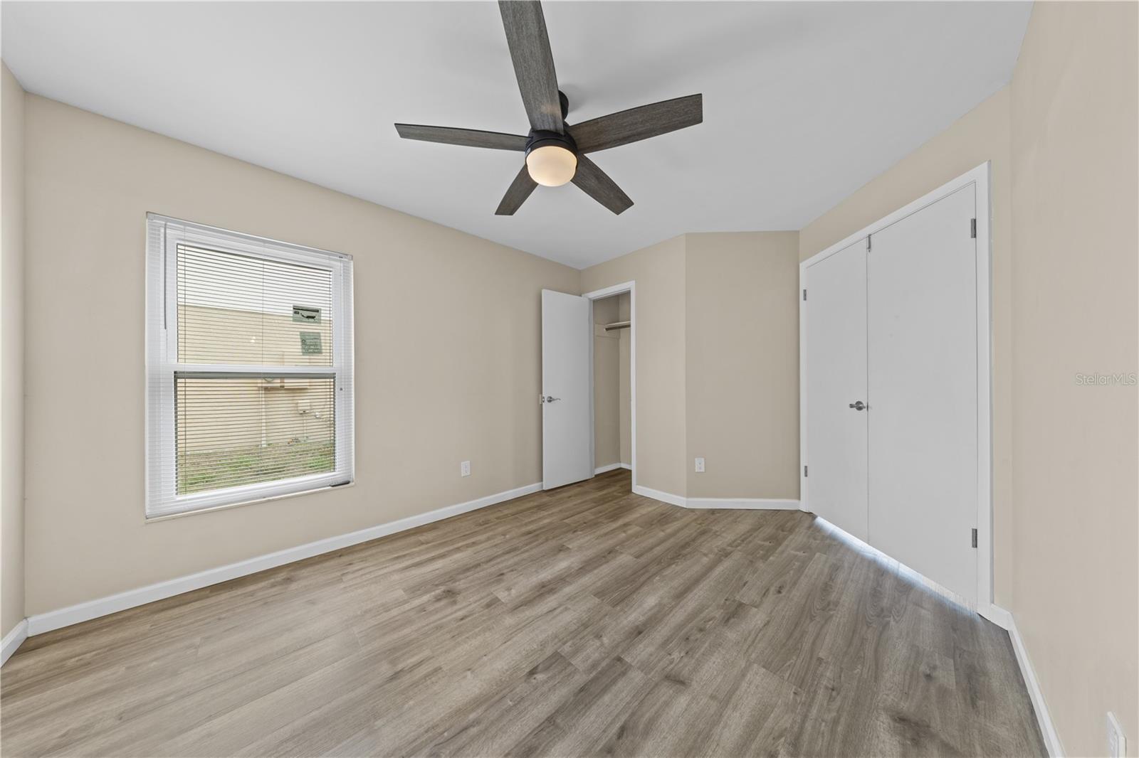 Listing photo id 51 for 1049 Neely Street