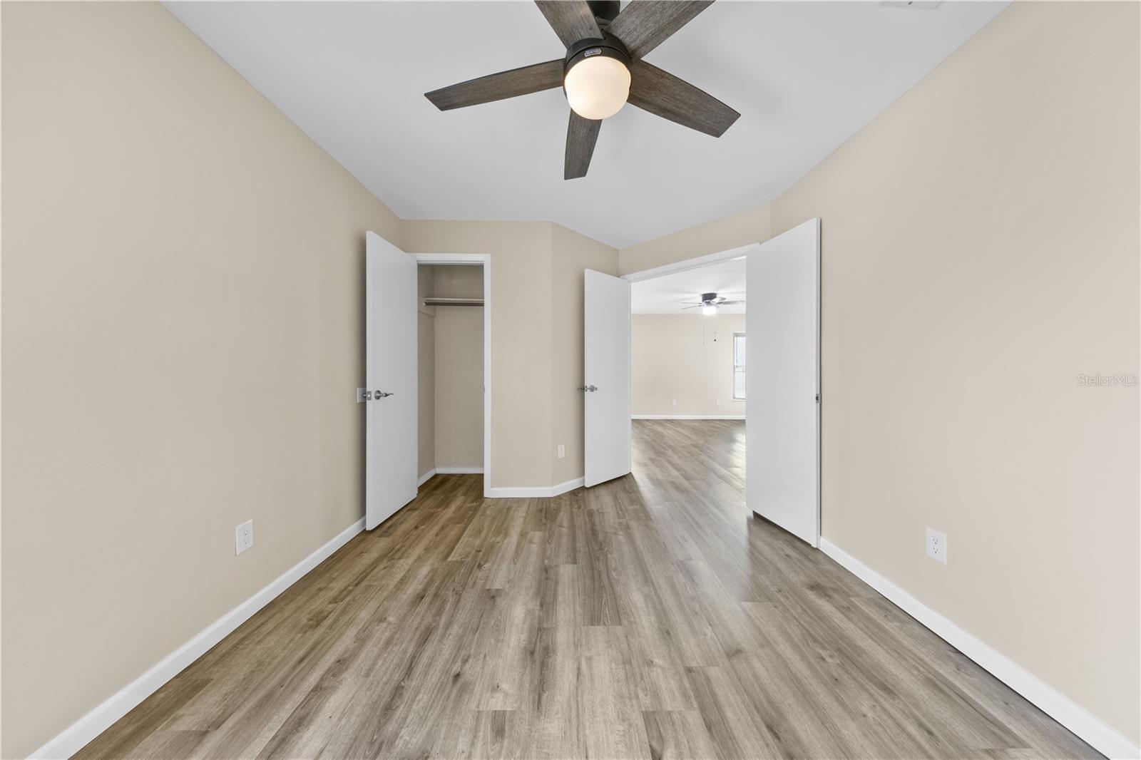 Listing photo id 53 for 1049 Neely Street