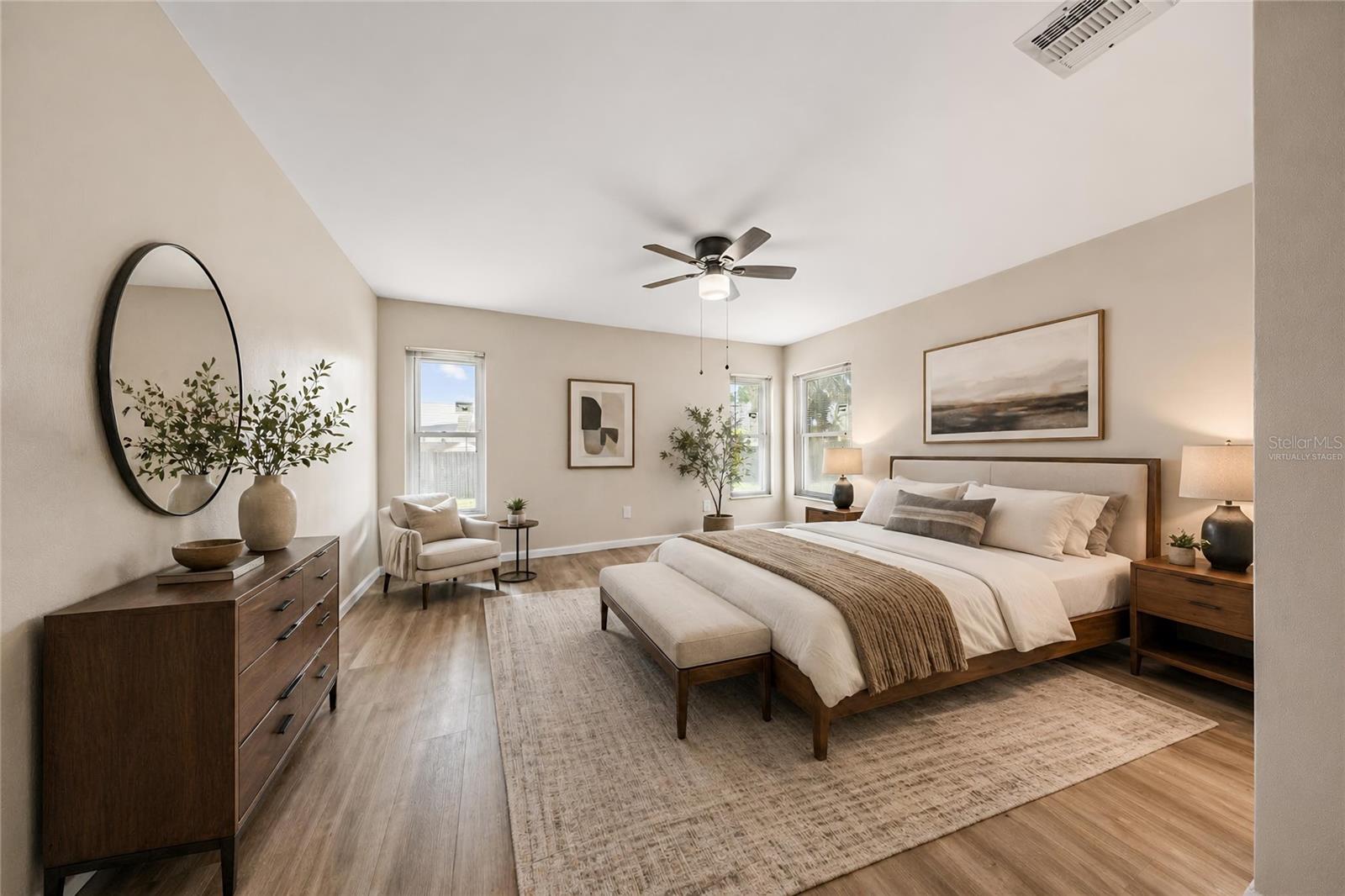 Listing photo id 55 for 1049 Neely Street