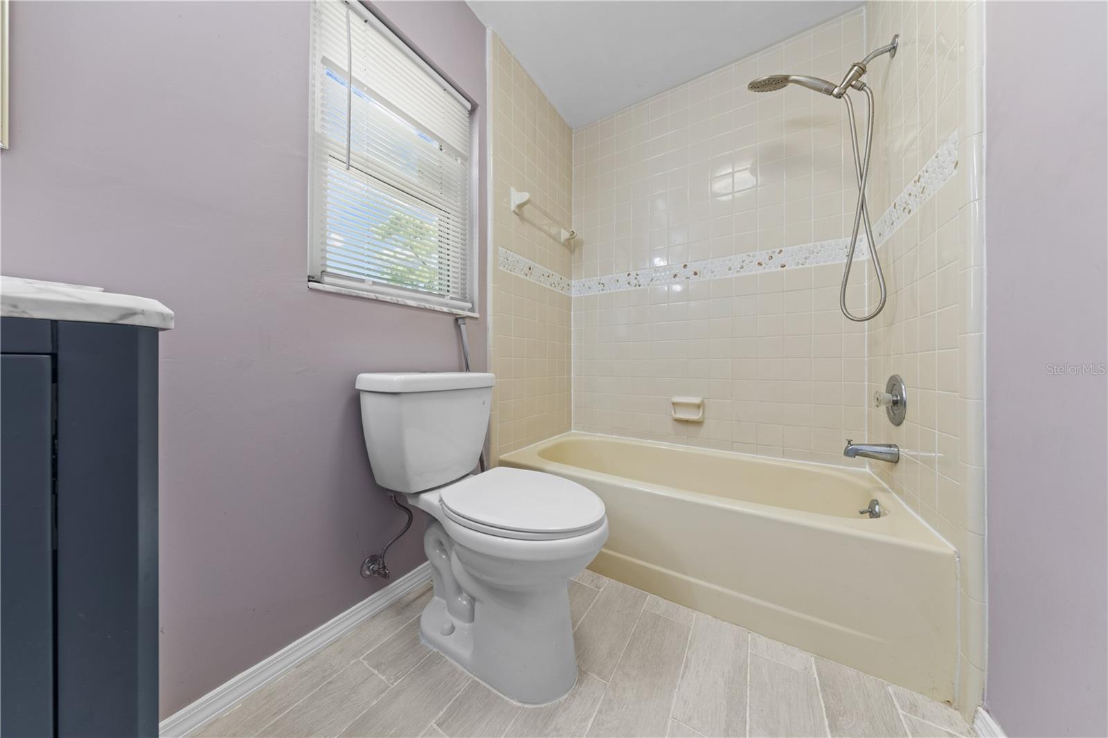 Listing photo id 66 for 1049 Neely Street