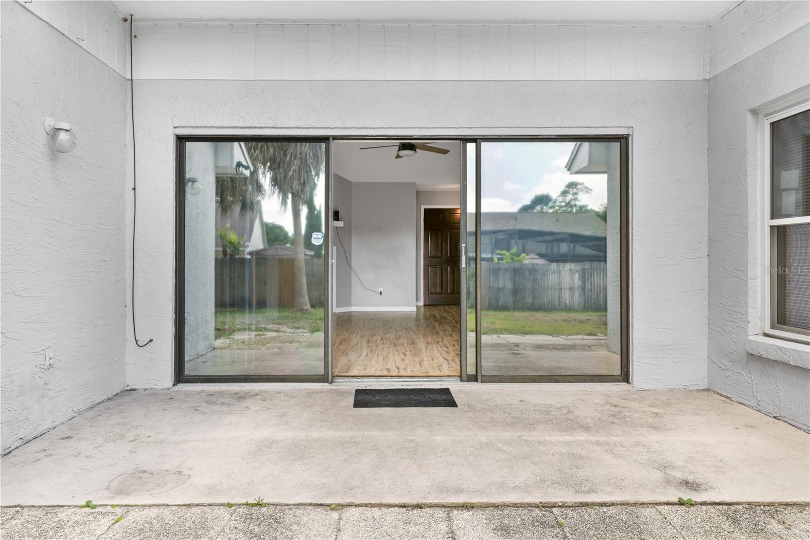 Listing photo id 69 for 1049 Neely Street